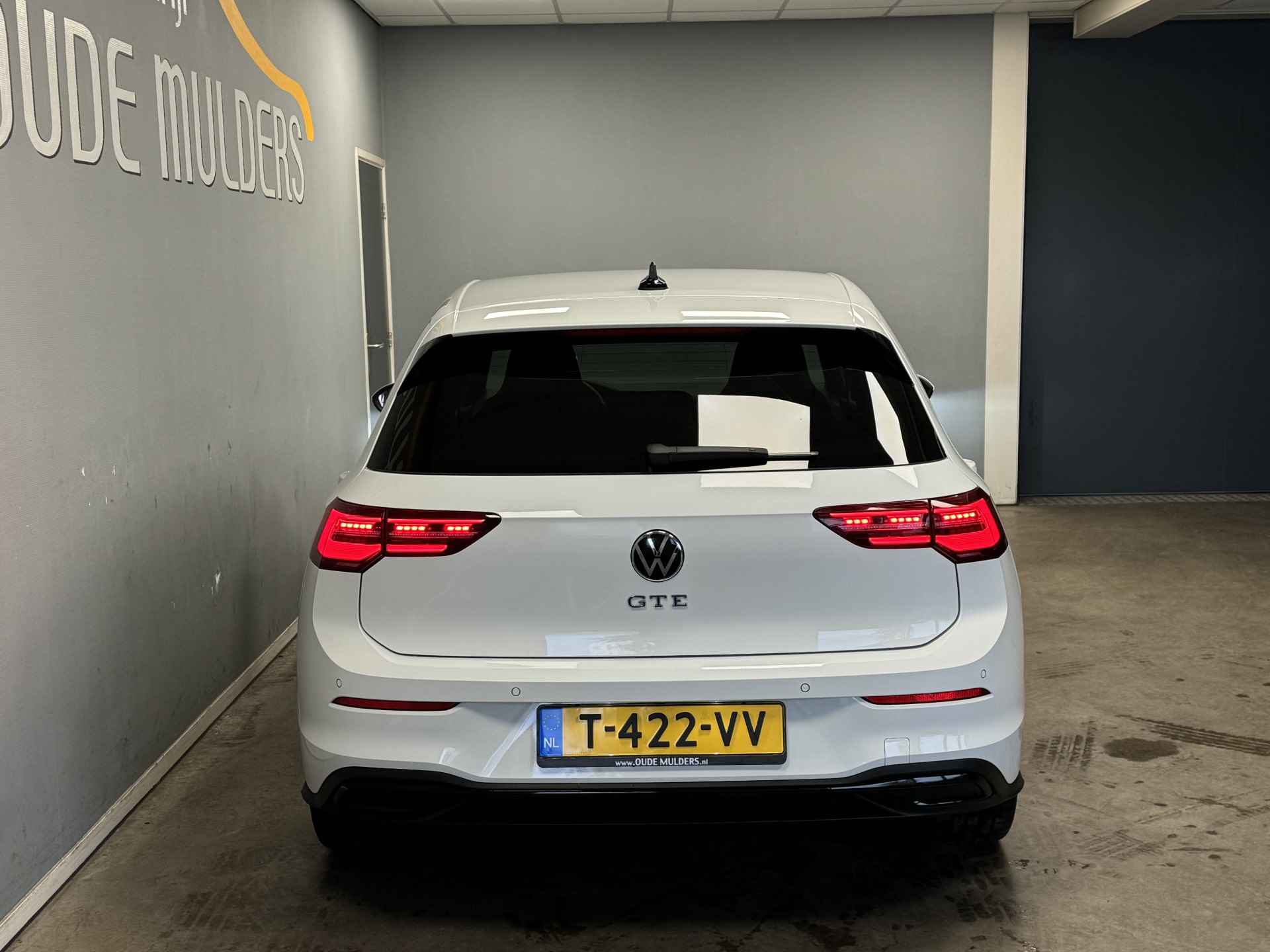 Volkswagen Golf 1.4 eHybrid GTE HeadUpDisplay/Camera/AppConnect - 4/36