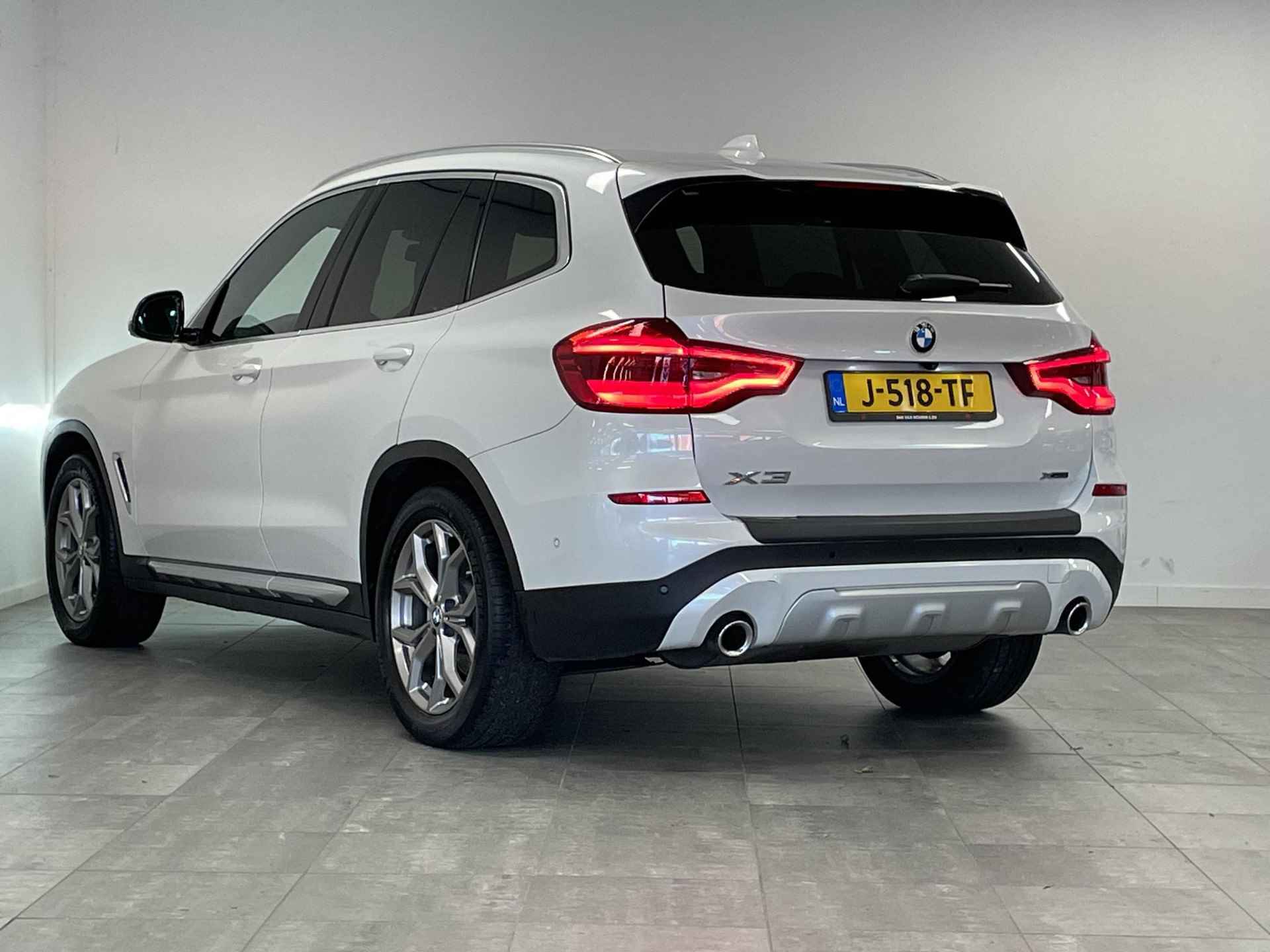 BMW X3 xDrive20i High Executive | Pano | Leder | Head-Up | Camera | - 5/51