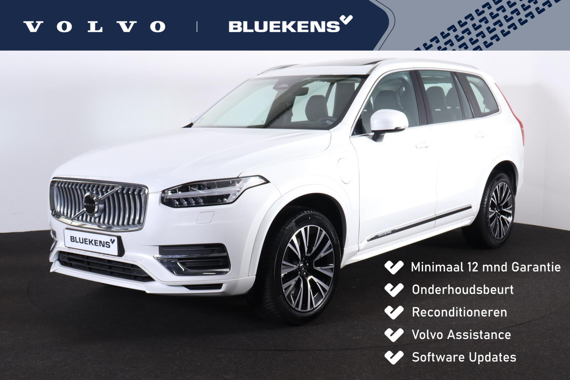 Volvo XC90 T8 Recharge AWD Ultimate Bright - LONG RANGE - Panorama/schuifdak - IntelliSafe Assist & Surround - Parkeercamera achter - Verwarmde voorstoelen, stuur & achterbank - Parkeersensoren voor & achter - Elektr. bedienb. voorstoelen met geheugen - Draadloze tel. lader - 20' LMV