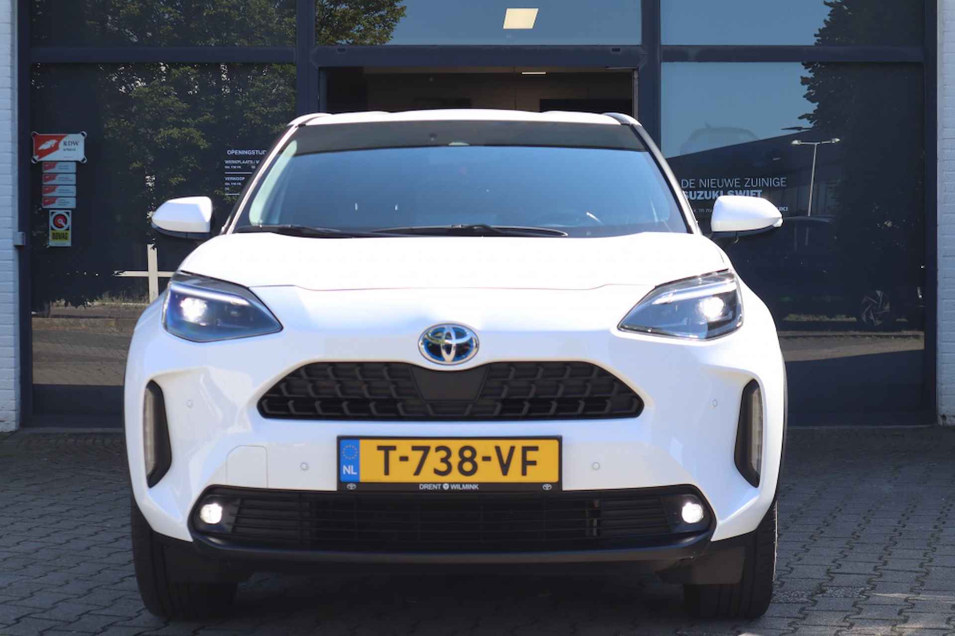 Toyota Yaris Cross 1.5 Hybrid Dynamic Plus Trekhaak/Parkeersensoren/Stoelverwarming - 4/37