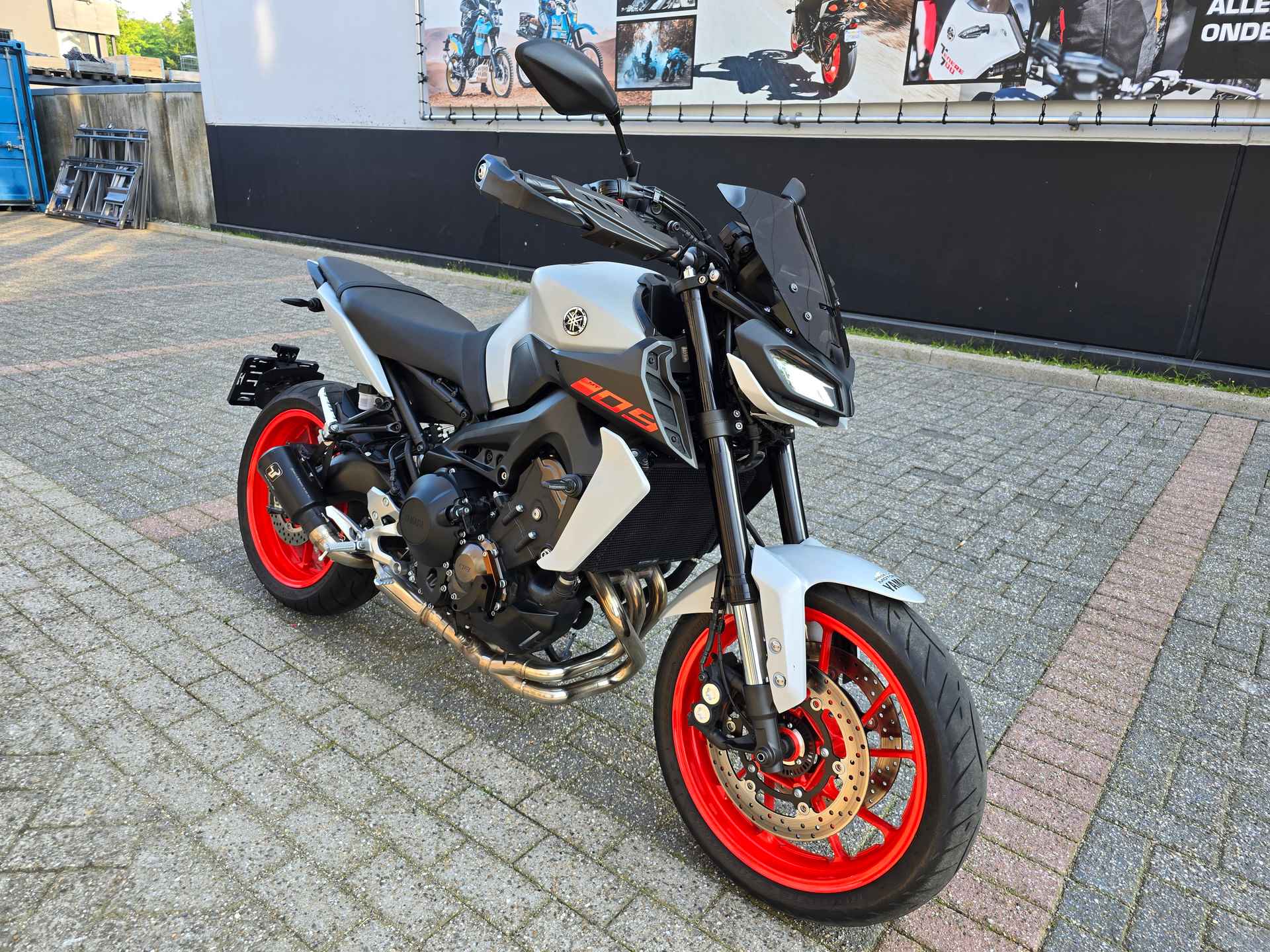 Yamaha MT 09 ABS - 2/25