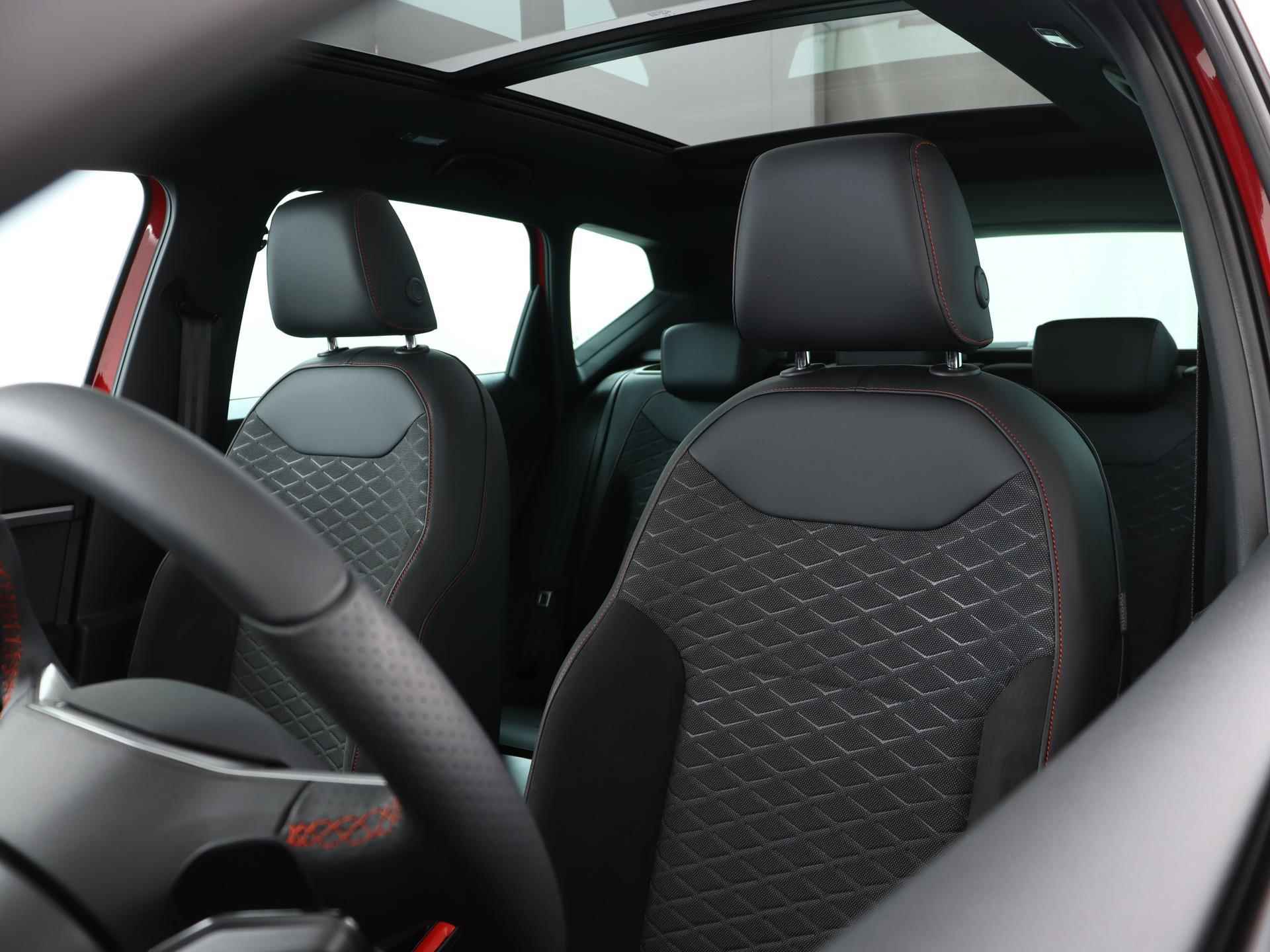 SEAT Ateca 1.5 TSI 150PK FR Business Intense DSG | Pano.Dak | BEATS | Full-LED | Camera | Keyless | Stoel- en stuurverwarming | Adaptive Cruise | 19" LM | Elek. kofferklep | - 29/55