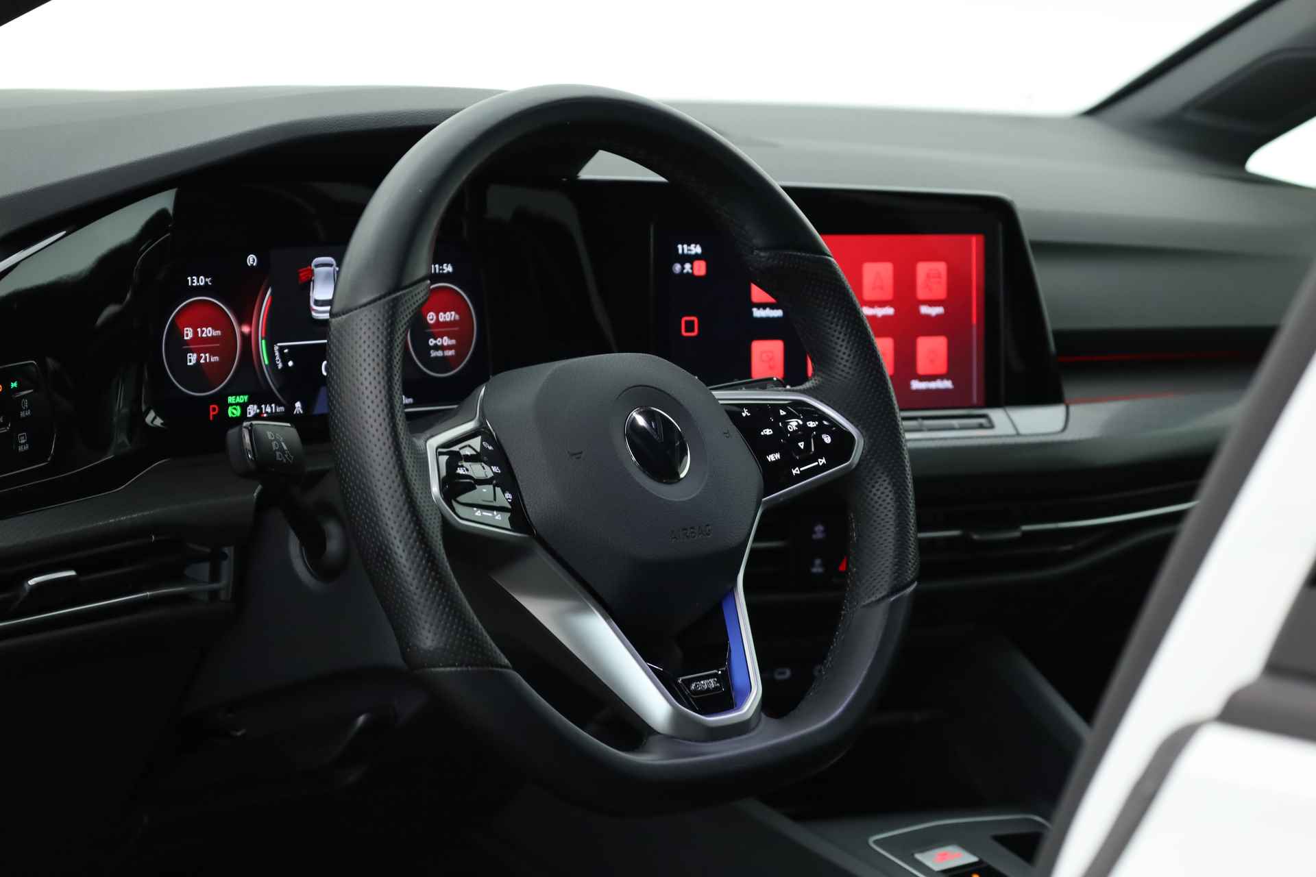 Volkswagen Golf 1.4 eHybrid GTE 245pk | Navi | Stoel- Stuurverw. | IQ. Light | PDC | Apple CarPlay - 4/29