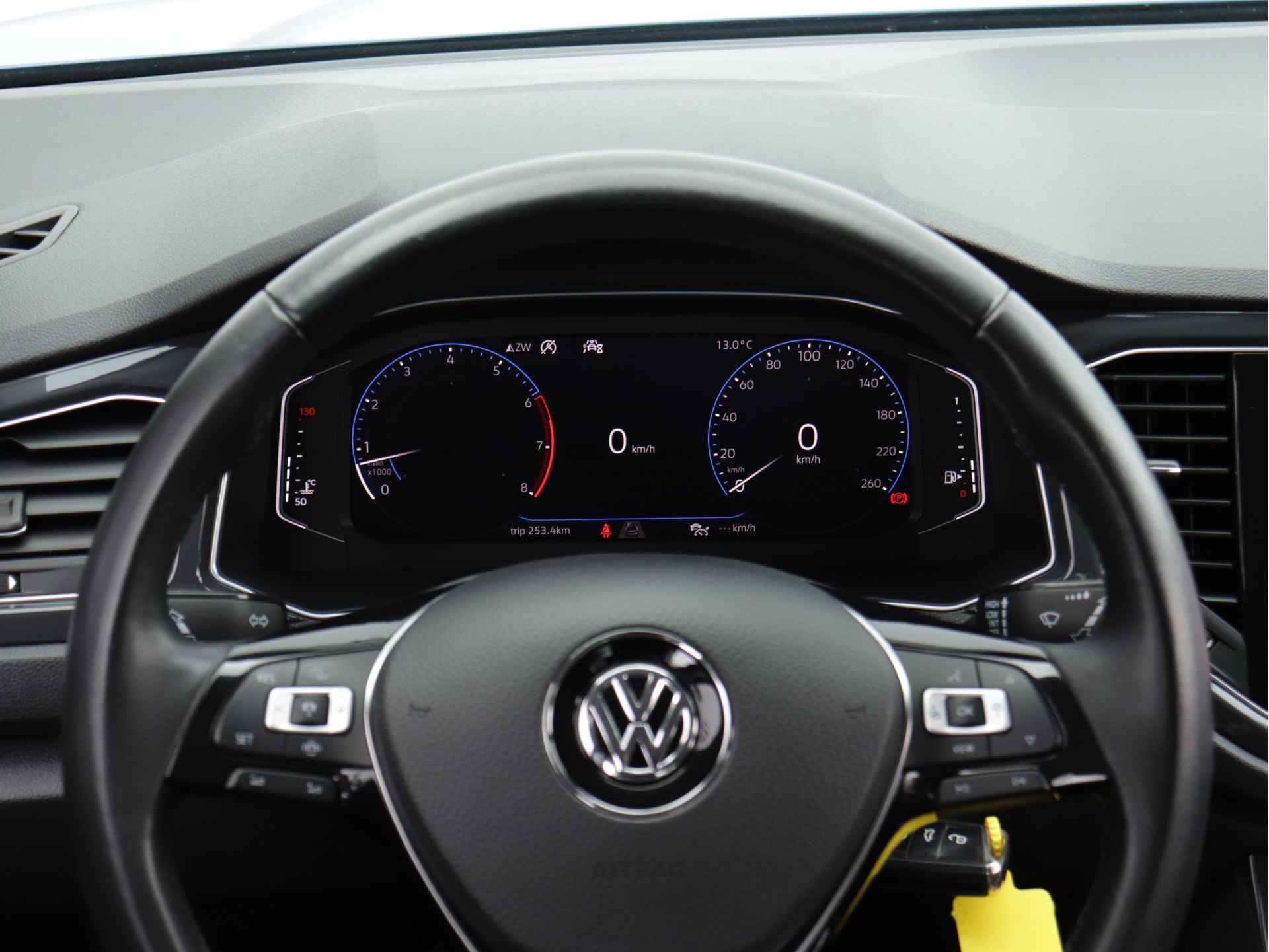 Volkswagen T-Roc 1.5 TSI Sport 150pk | Navigatie | Trekhaak | Camera | Stoelverwarming | App-Connect | Digital Cockpit - 12/51