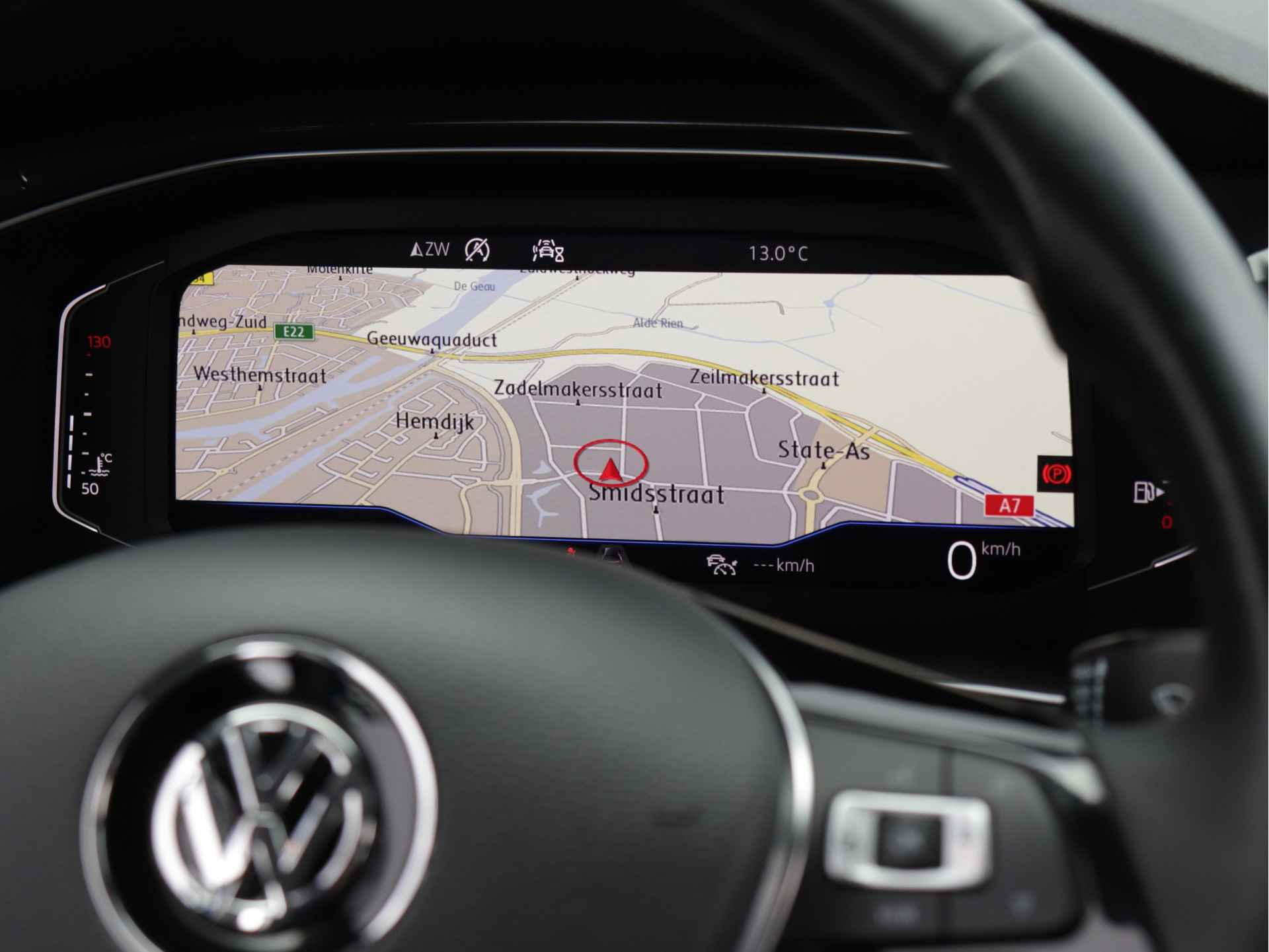 Volkswagen T-Roc 1.5 TSI Sport 150pk | Navigatie | Trekhaak | Camera | Stoelverwarming | App-Connect | Digital Cockpit - 19/51