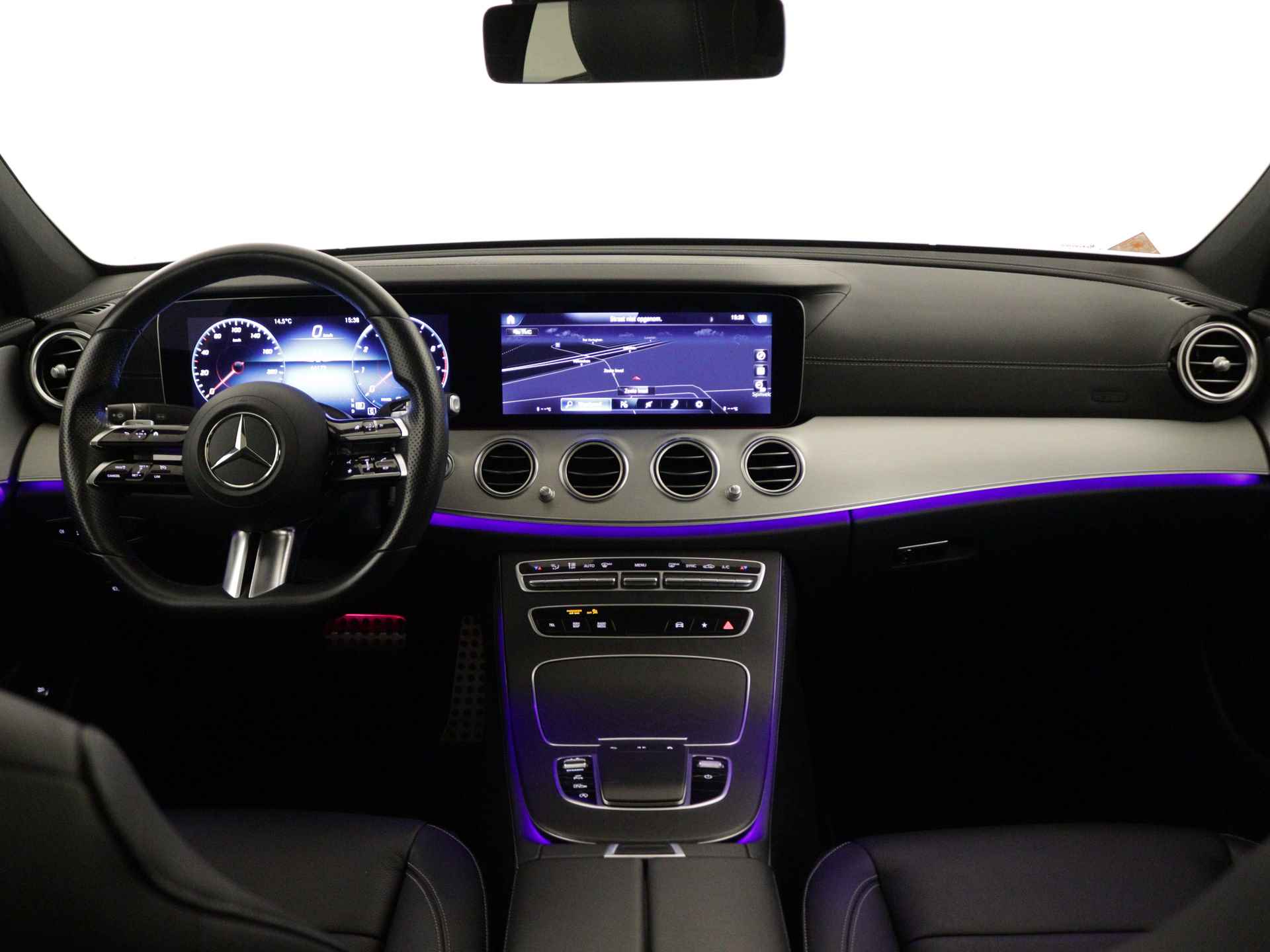 Mercedes-Benz E-Klasse 200 AMG Nightpakket | Panoramadak | Burmester Audio | Memory | Keyless Go | Dode Hoek Ass | 360 gr Camera | Inclusief 24 maanden Mercedes-Benz Certified garantie voor Europa. - 6/44