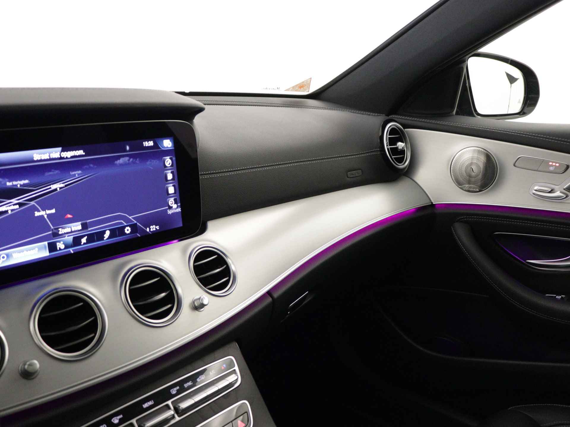 Mercedes-Benz E-Klasse 200 AMG Nightpakket | Panoramadak | Burmester Audio | Memory | Keyless Go | Dode Hoek Ass | 360 gr Camera | Inclusief 24 maanden Mercedes-Benz Certified garantie voor Europa. - 8/44