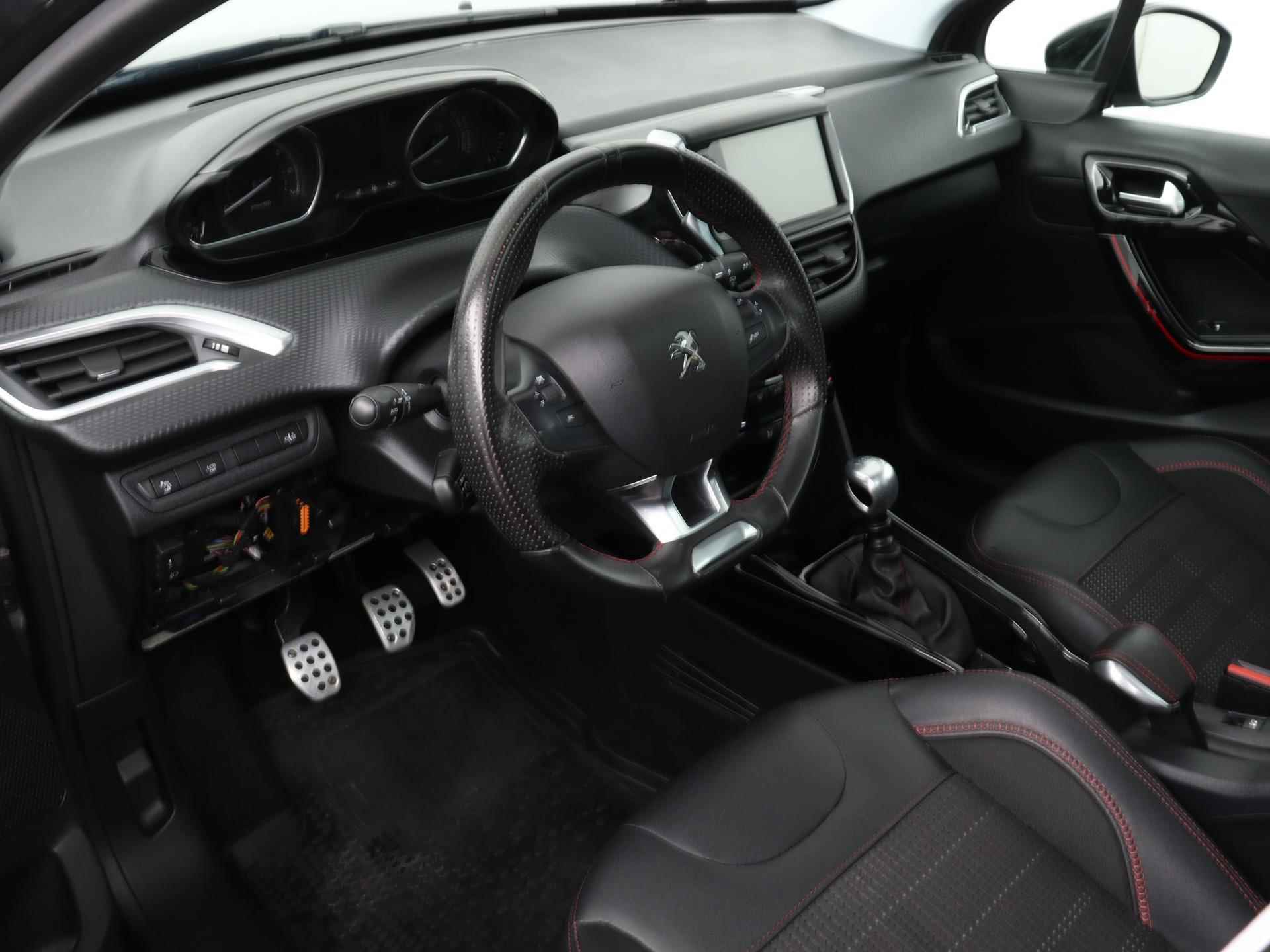 Peugeot 2008 GT-Line 130pk | Navigatie Via AppleCarPlay/Android | Climate Control | Licht Metalen Velgen 17"| Sportstoelen | Cruise Control - 19/33