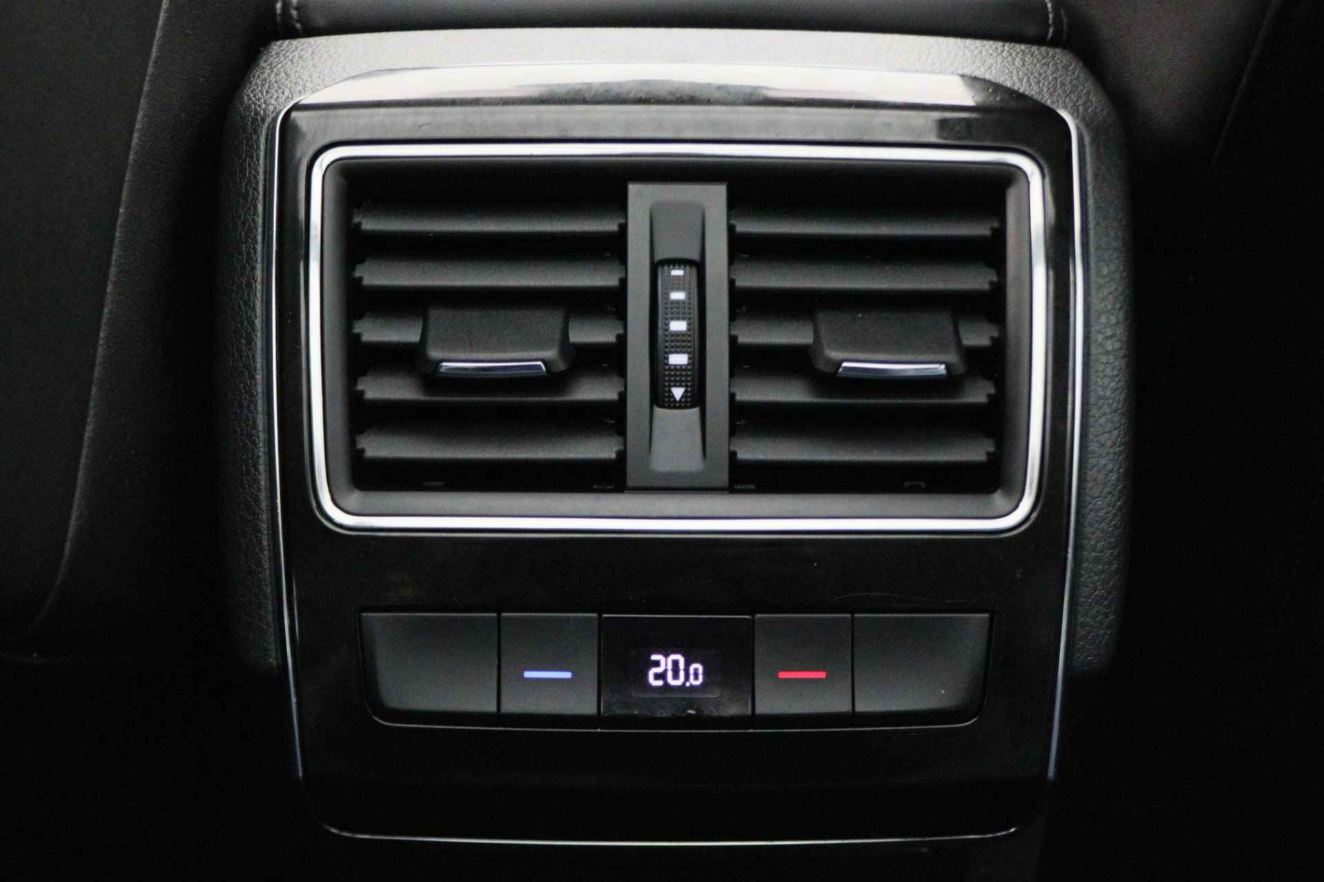 Škoda Superb Combi 1.5 TSI ACT Style Business Leer, Panoramadak, Apple Carplay, Cruise, Bluetooth, 19'' - 42/56