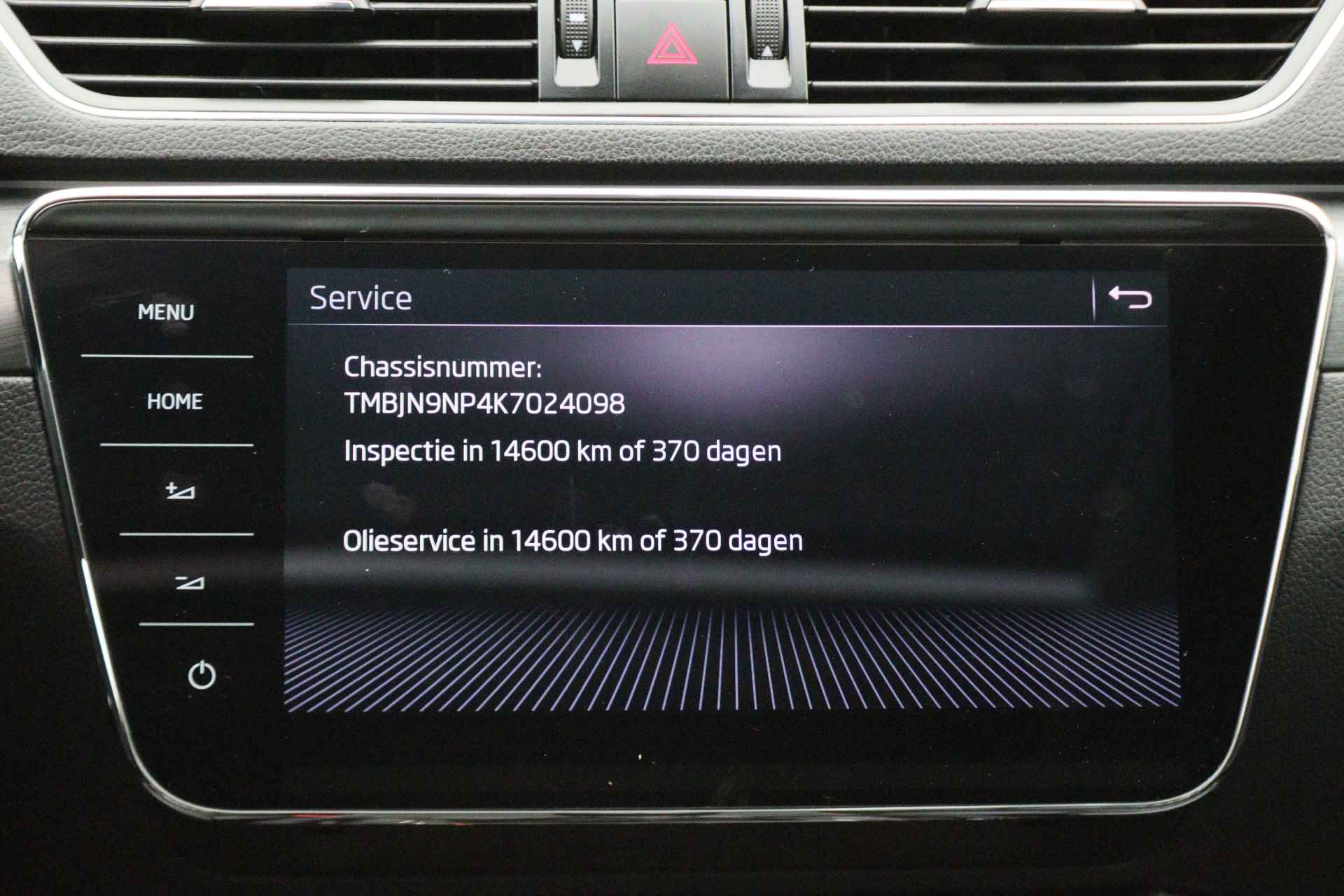 Škoda Superb Combi 1.5 TSI ACT Style Business Leer, Panoramadak, Apple Carplay, Cruise, Bluetooth, 19'' - 50/56