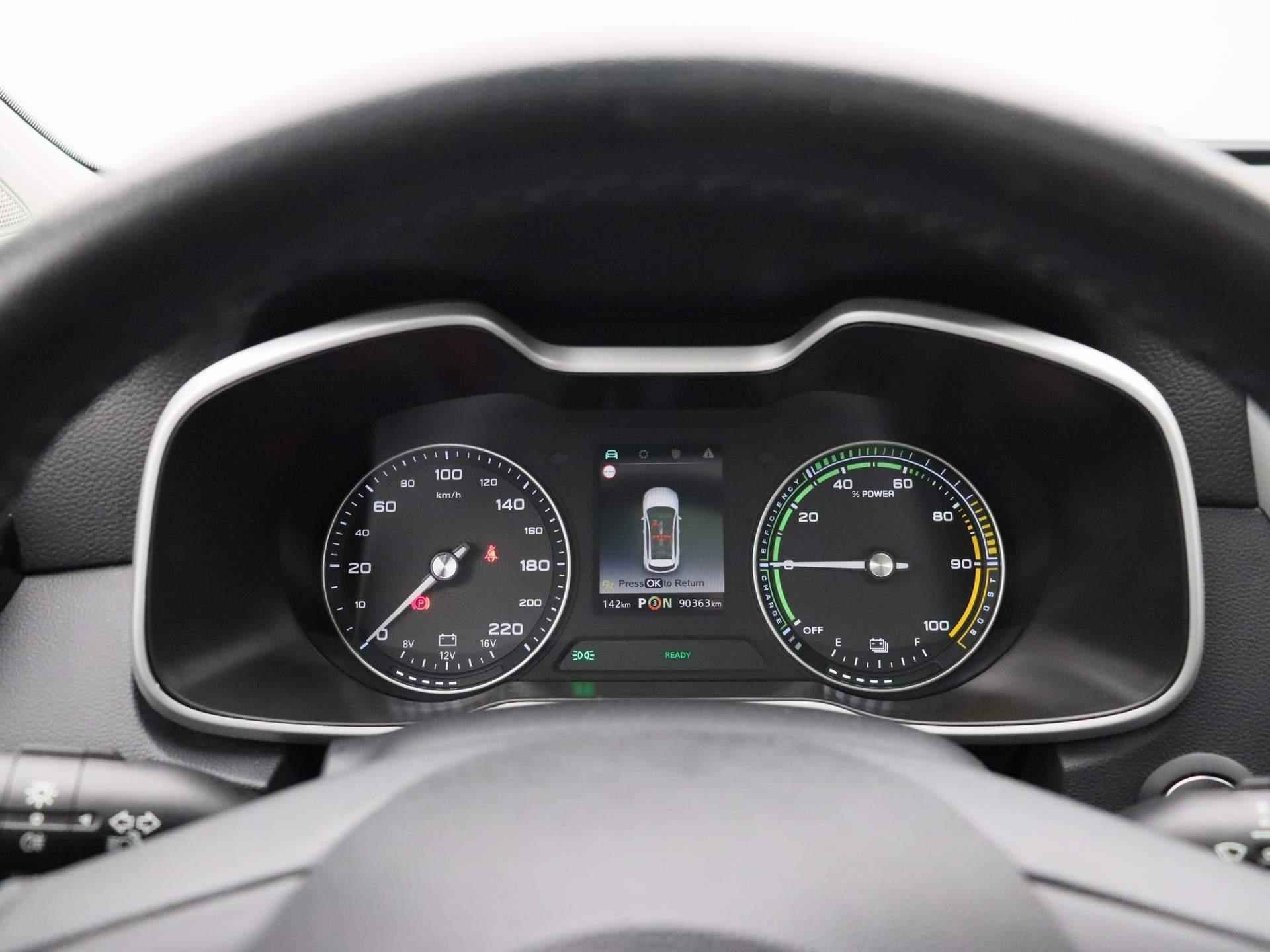 MG ZS EV Luxury 45 kWh | Schuifdak | Leder | Navigatie | Camera | Airco | Parkeersensoren | - 8/31