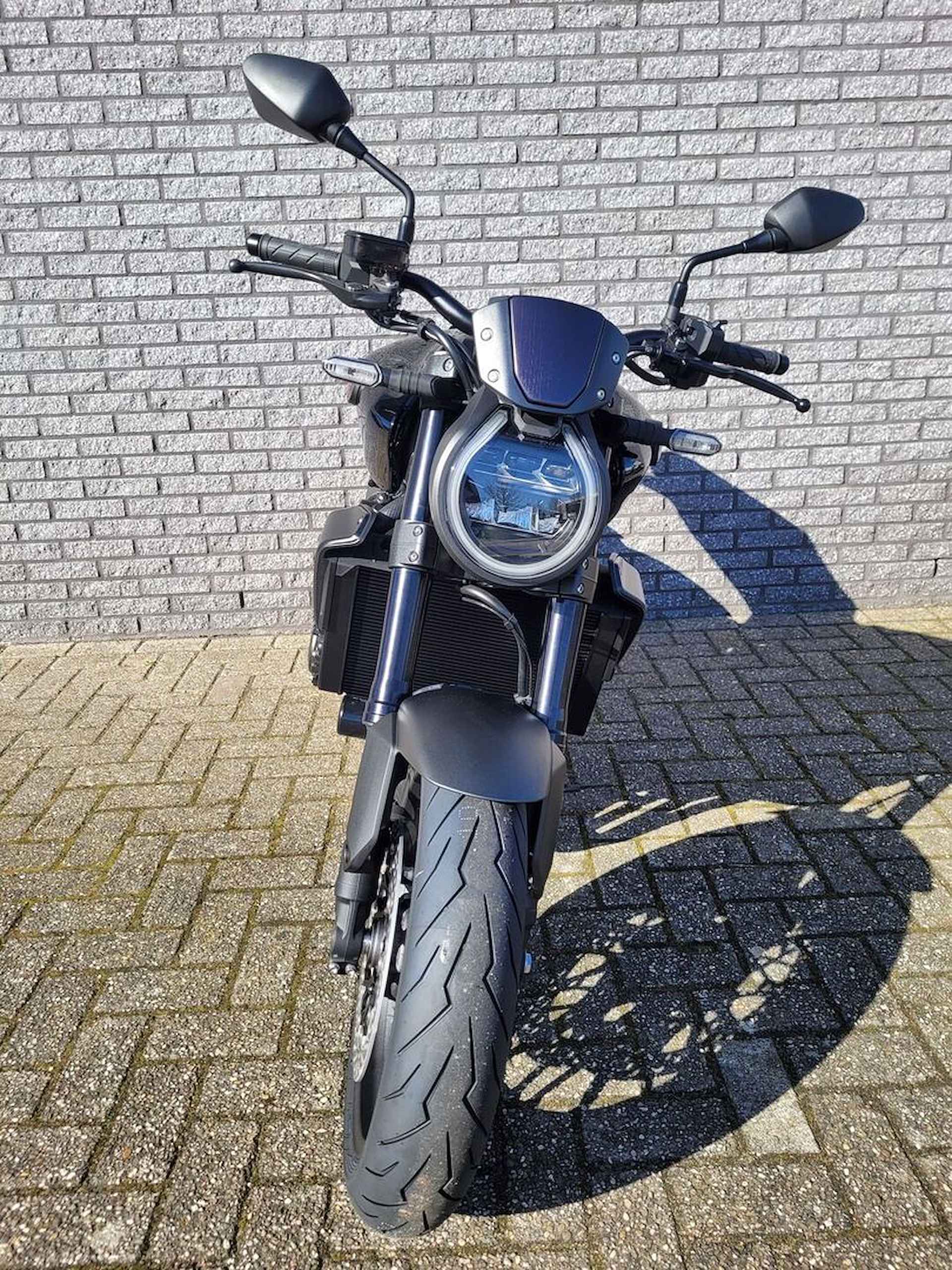 Honda  CB1000R  Black Editon - 2025 - 2/4