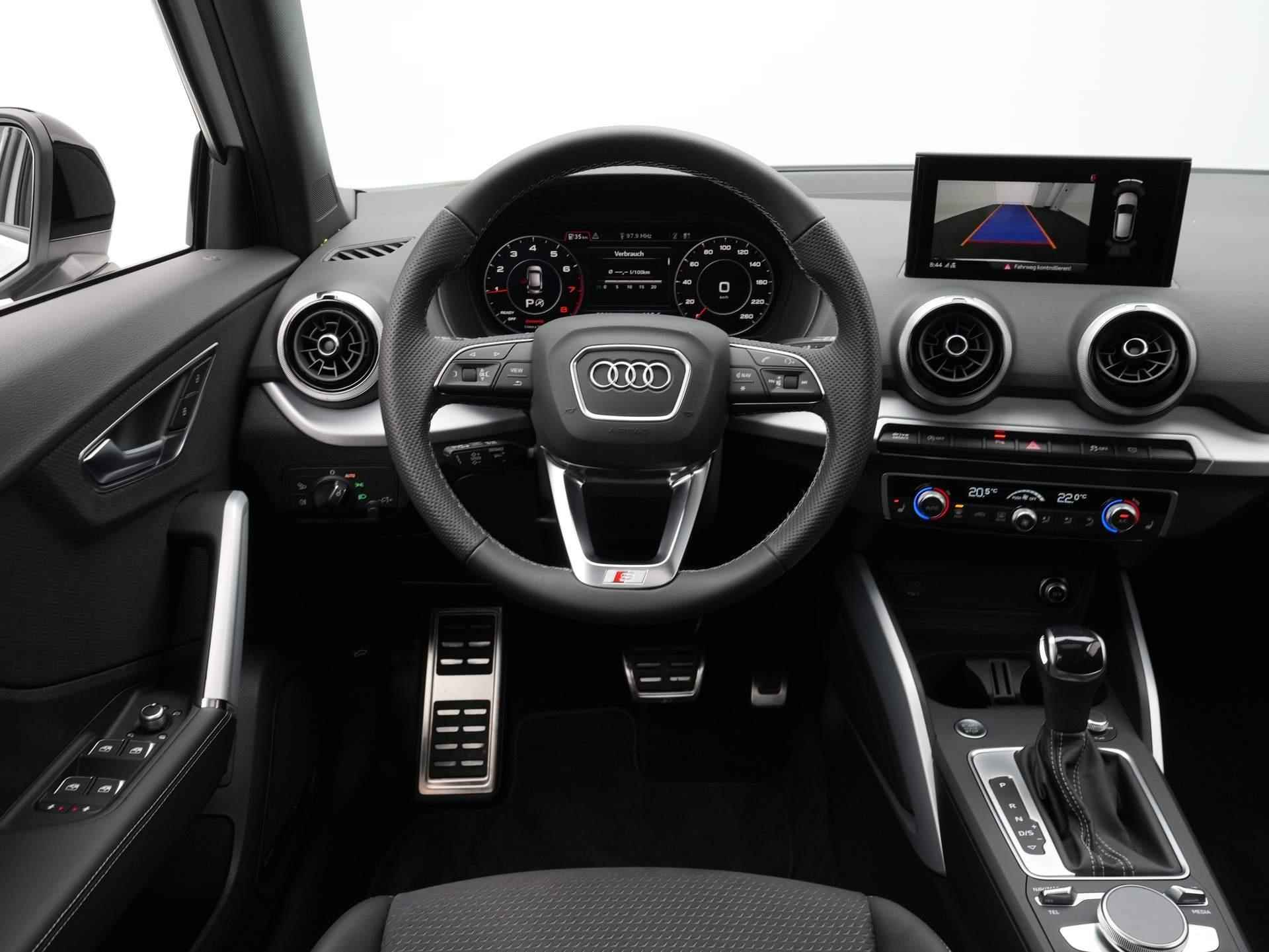 Audi Q2 35 TFSI S Edition | S Line | panoramadak | zwart optiek | SONOS | 18" - 14/49