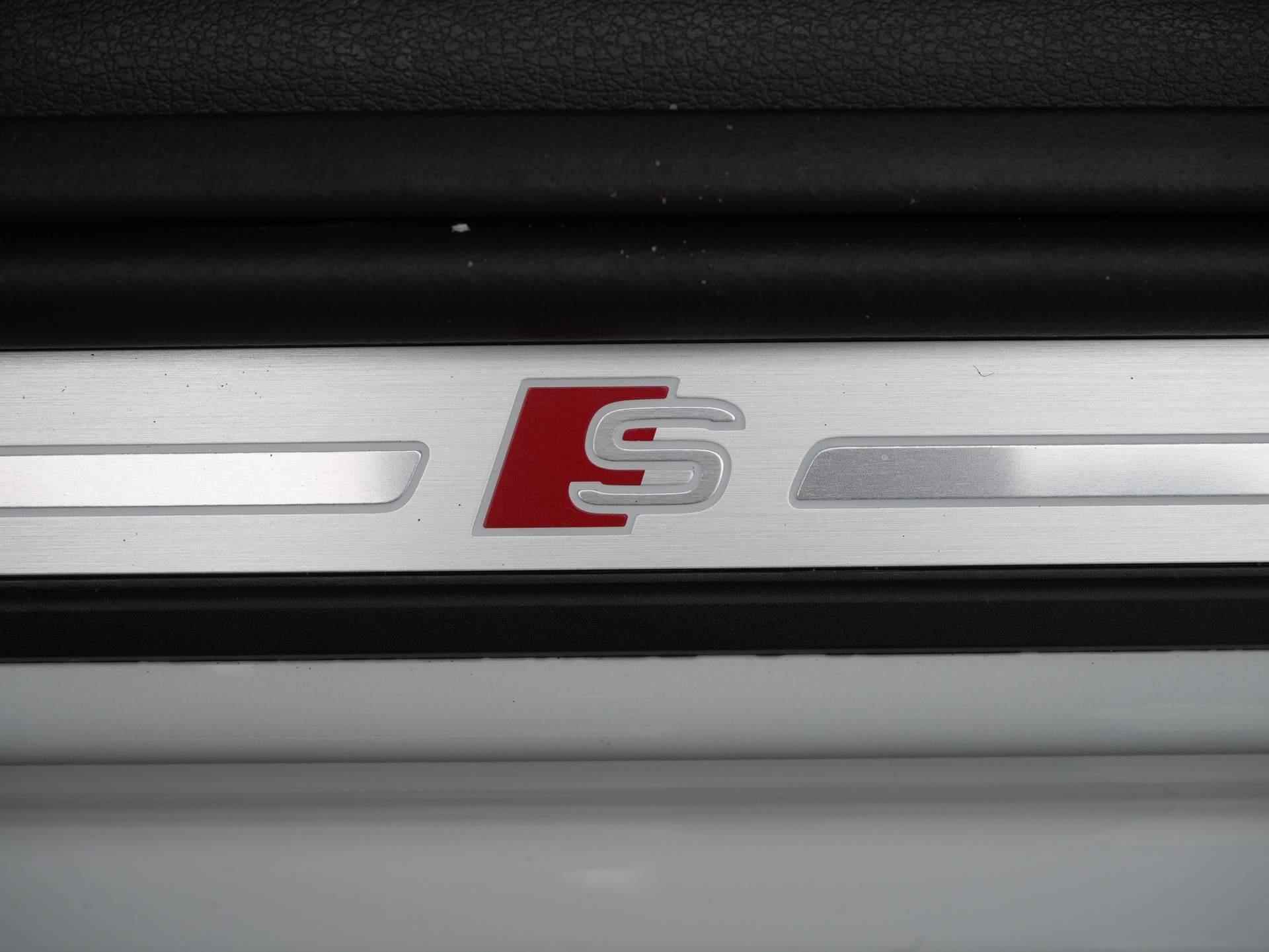 Audi Q2 35 TFSI S Edition | S Line | panoramadak | zwart optiek | SONOS | 18" - 37/49
