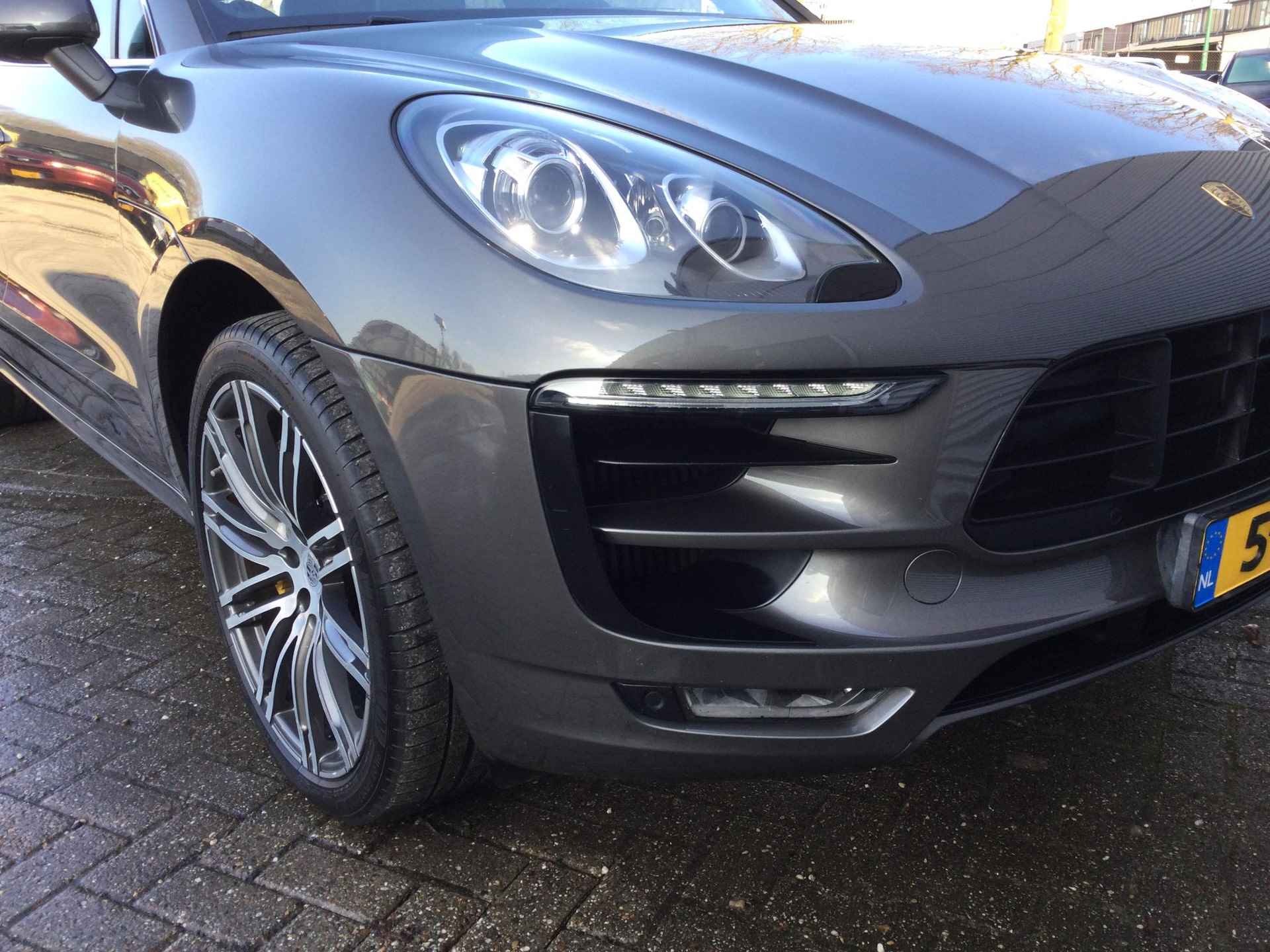 Porsche Macan 3.6 Turbo | Panoramadak | Camera | Burmester | - 32/37