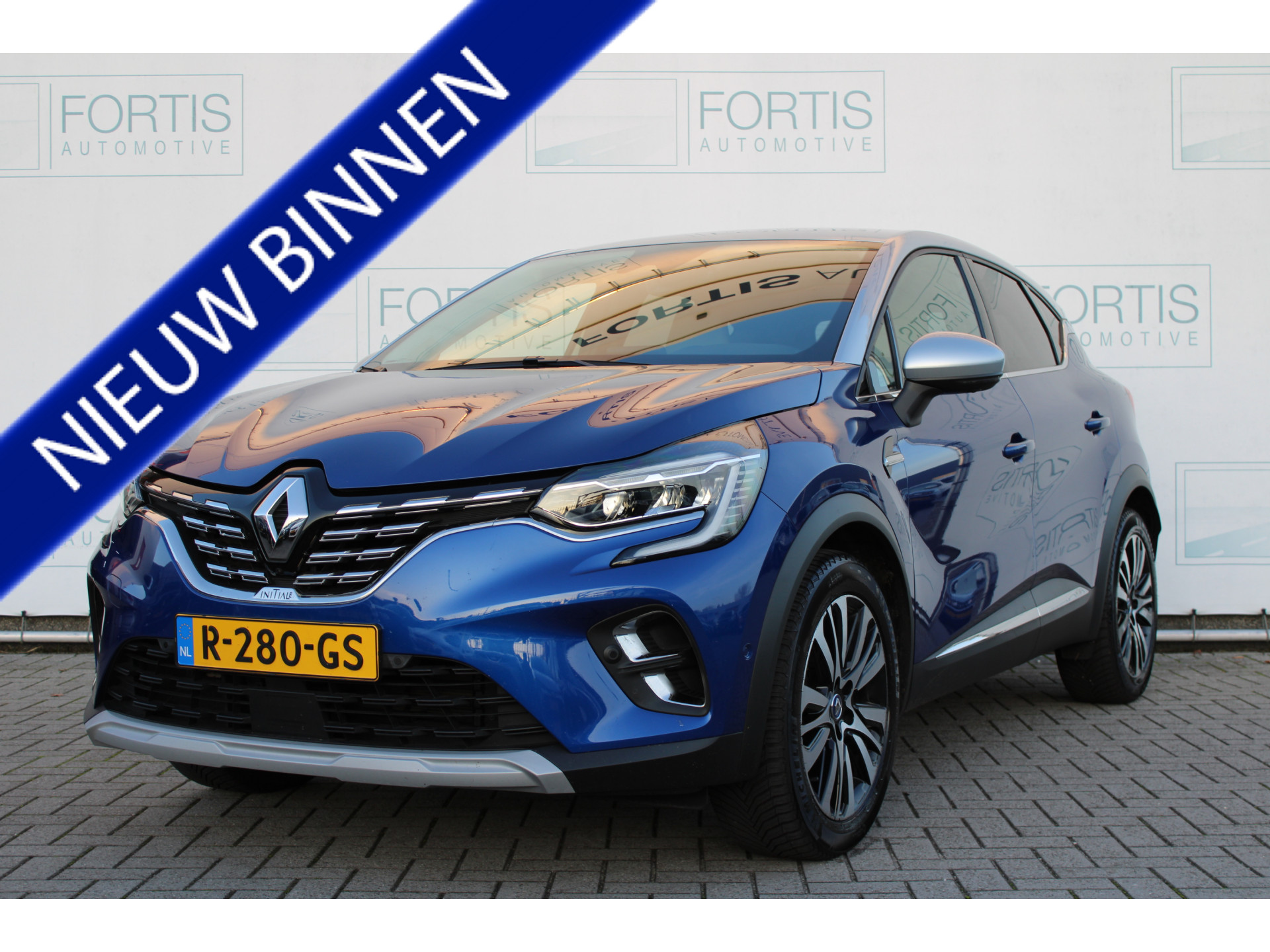 Renault Captur 1.3 TCe 140 EDC Initiale Paris NL AUTO | LUXE LEDER | 360 CAMERA | SFEERVERLICHTING