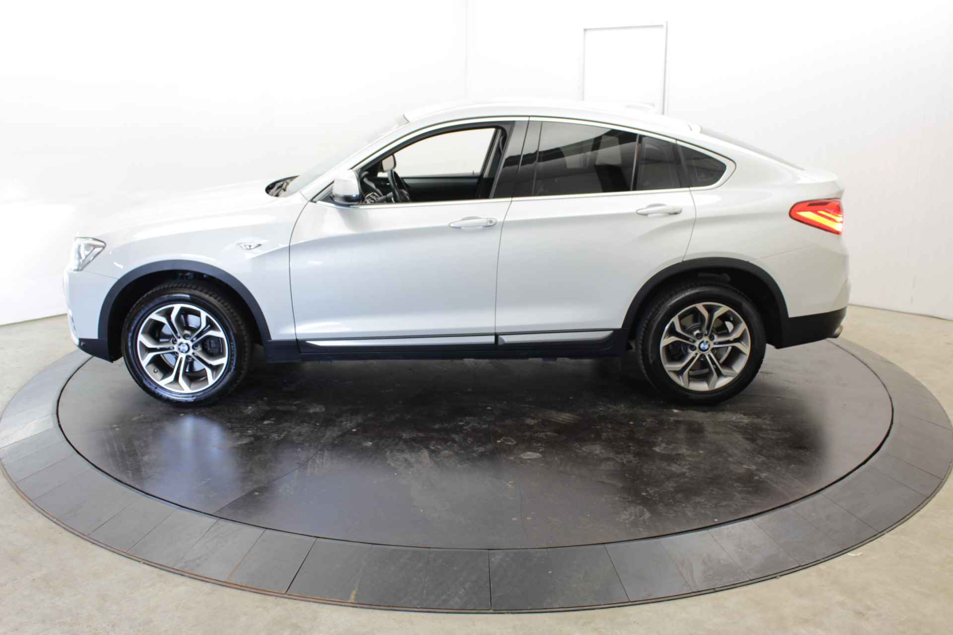 BMW X4 High EXE xDrive28i 245PK Vol Leder M Sport Stoelen EL Trekh+a Klep Parelmoer lak - 12/54