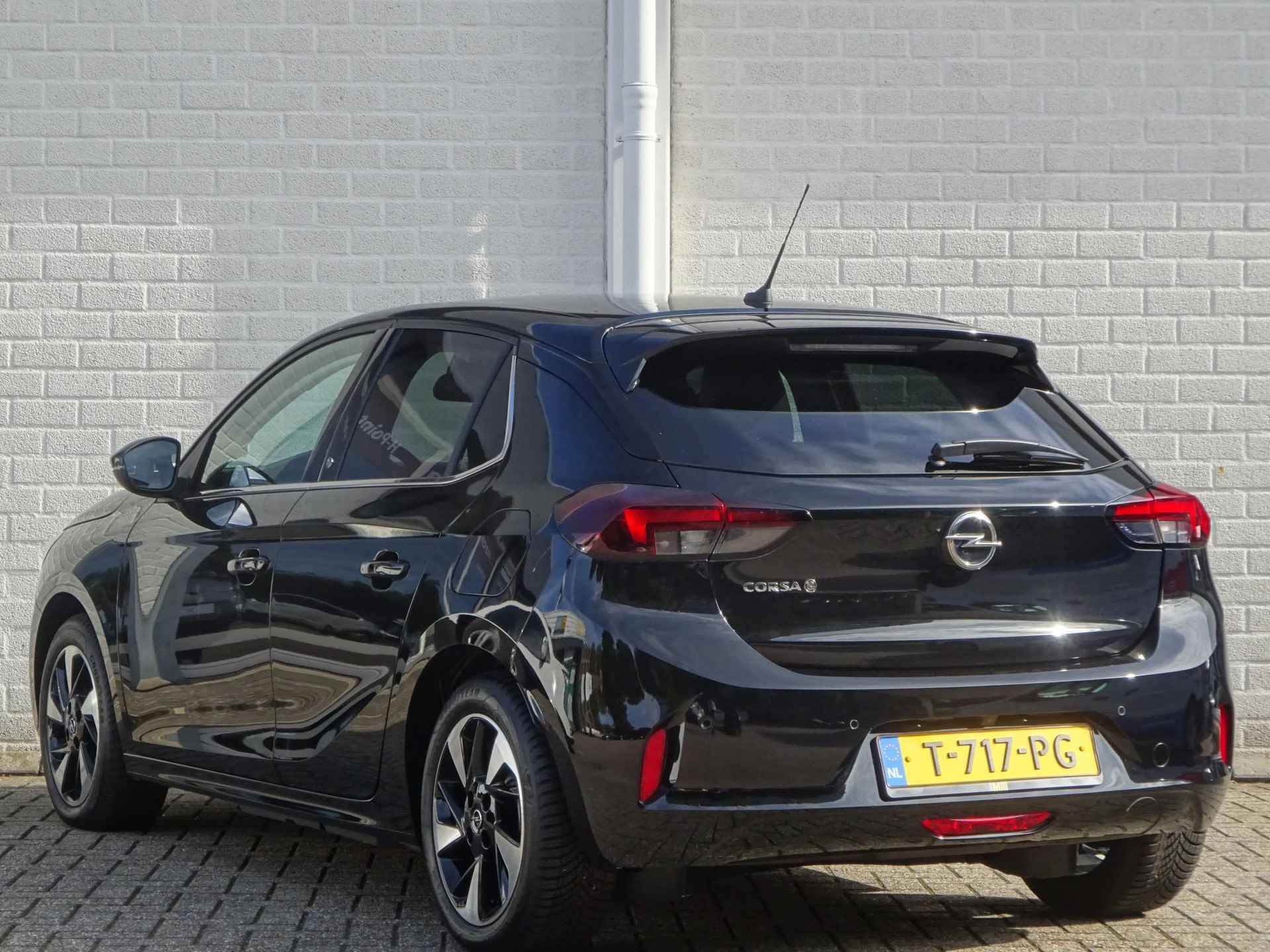 Opel Corsa-e Elegance EV 3-FASEN 50kWh 136pk |+€2.000 SUBSIDIE|CAMERA+SENSOREN|APPLE CARPLAY & ANDROID AUTO|11 kW BOORDLADER| - 4/40