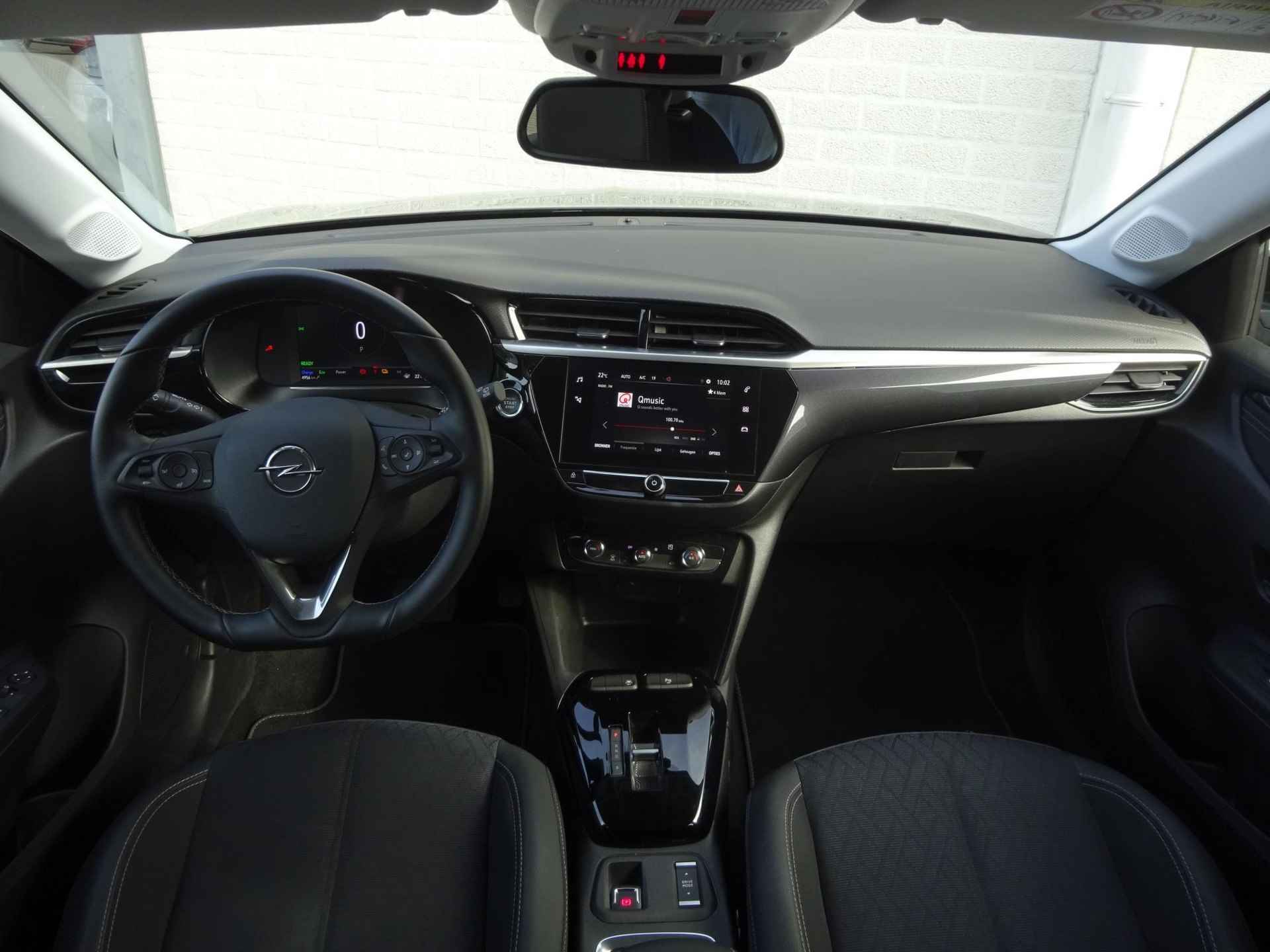 Opel Corsa-e Elegance EV 3-FASEN 50kWh 136pk |+€2.000 SUBSIDIE|CAMERA+SENSOREN|APPLE CARPLAY & ANDROID AUTO|11 kW BOORDLADER| - 17/40