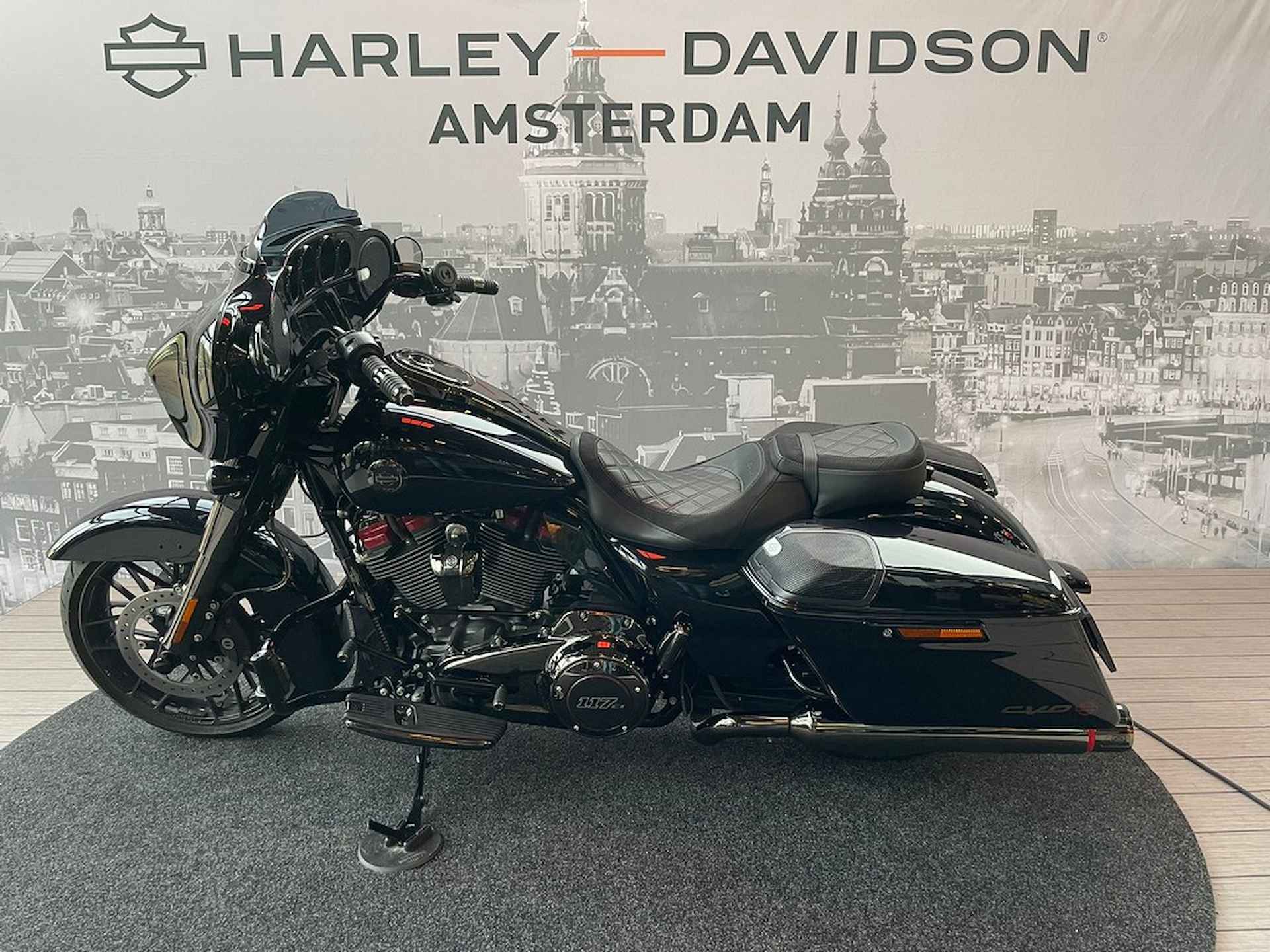 Harley-Davidson FLHXSE CVO STREET GLIDE - 4/8