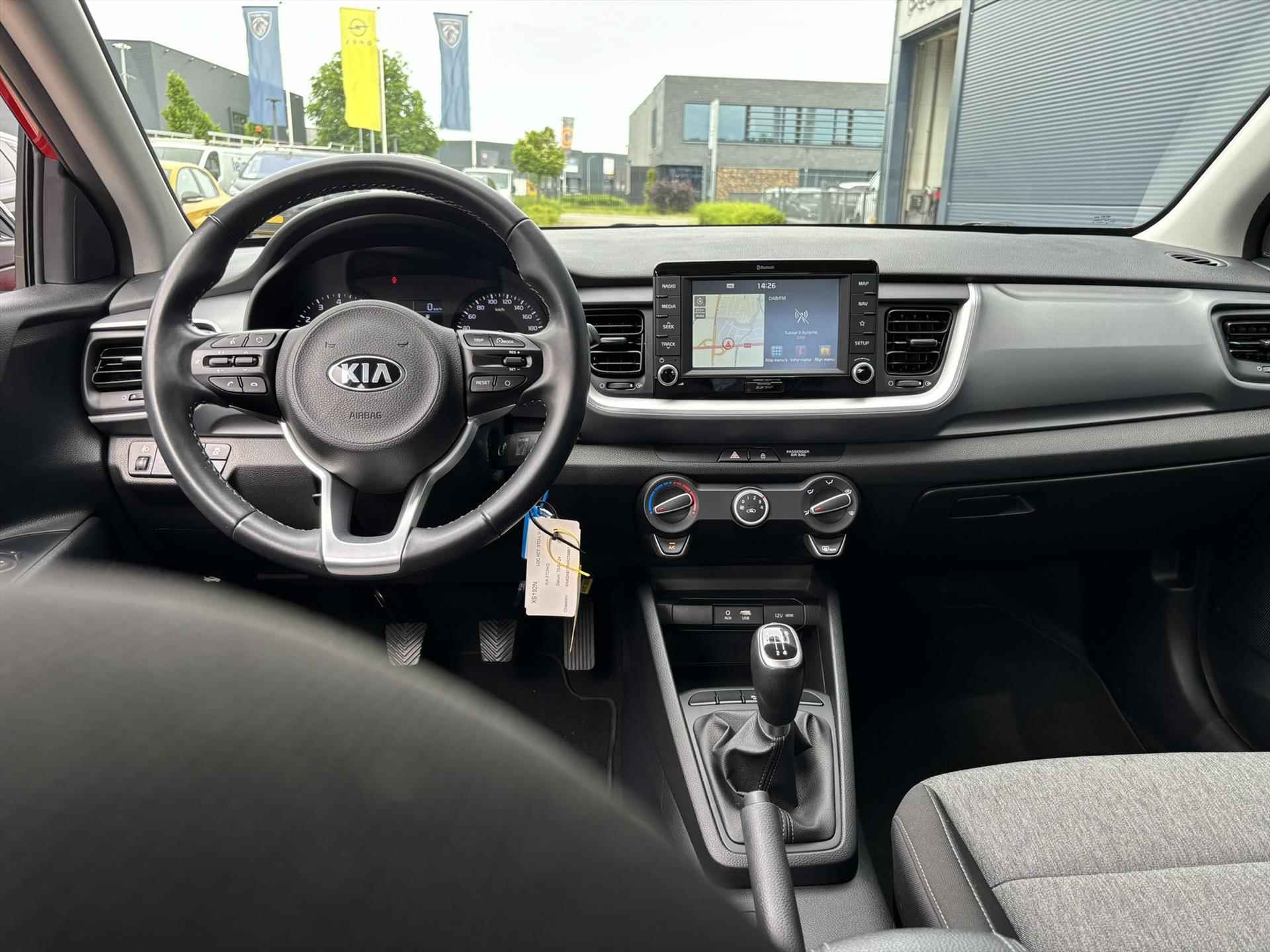 Kia Stonic 1.0T 100pk DynamicLine | Airconditioning | Navigatie | 17" Lm velgen | Camera | Cruise control - 26/34