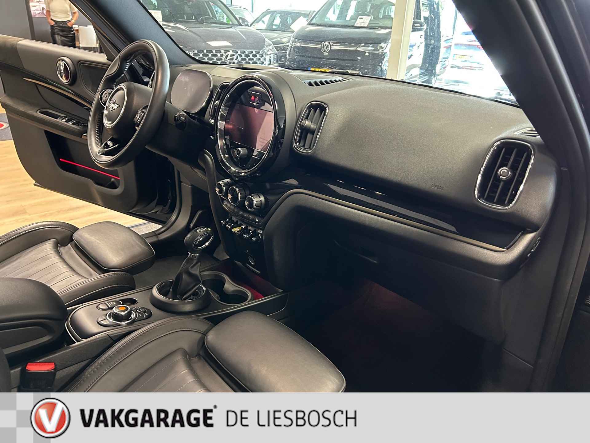 Mini Mini Countryman 2.0 Cooper S E ALL4 Chili / Automaat / Leder / Panorama-dak / Led / stoelverwarming - 34/36