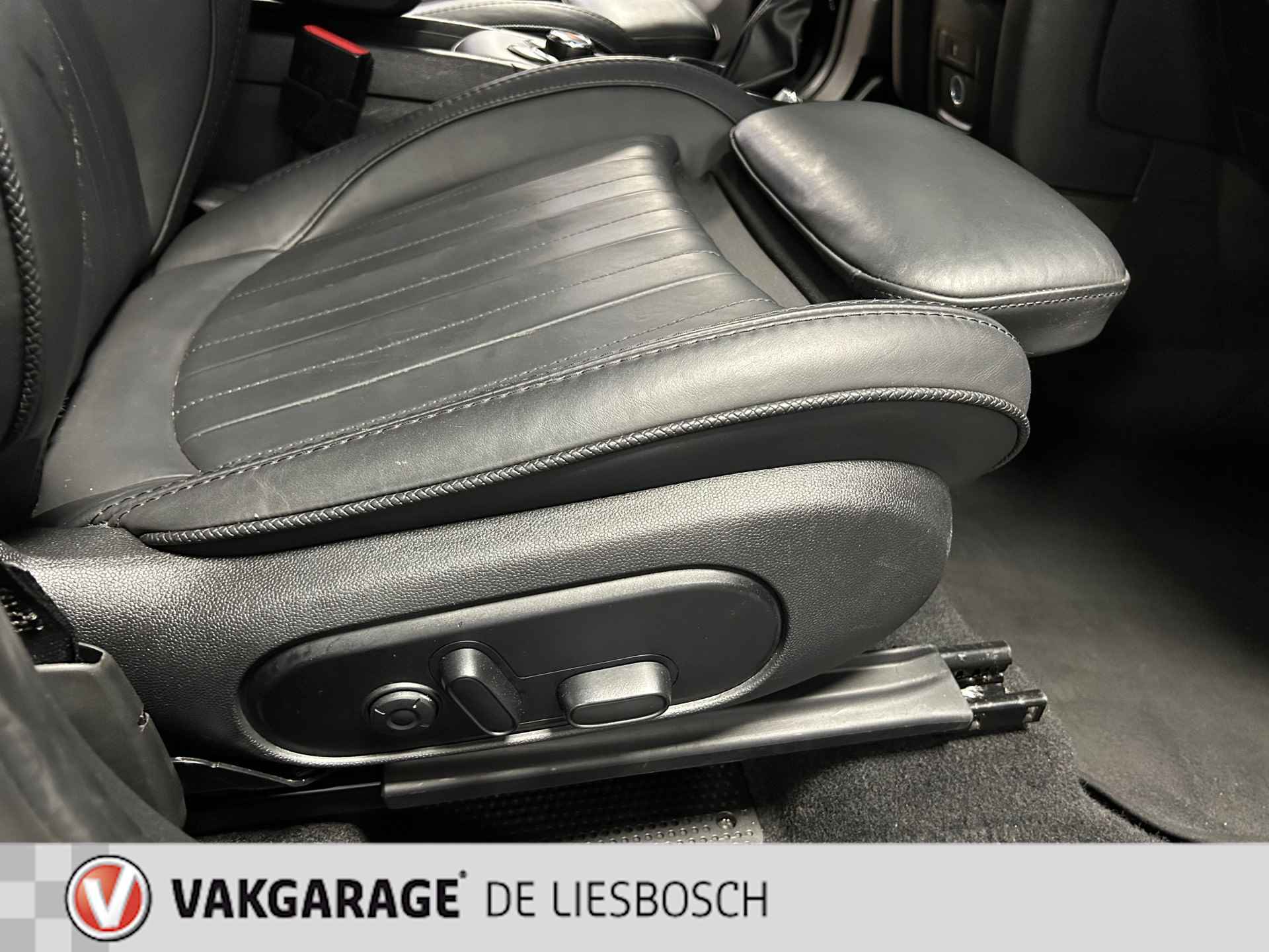 Mini Mini Countryman 2.0 Cooper S E ALL4 Chili / Automaat / Leder / Panorama-dak / Led / stoelverwarming - 35/36