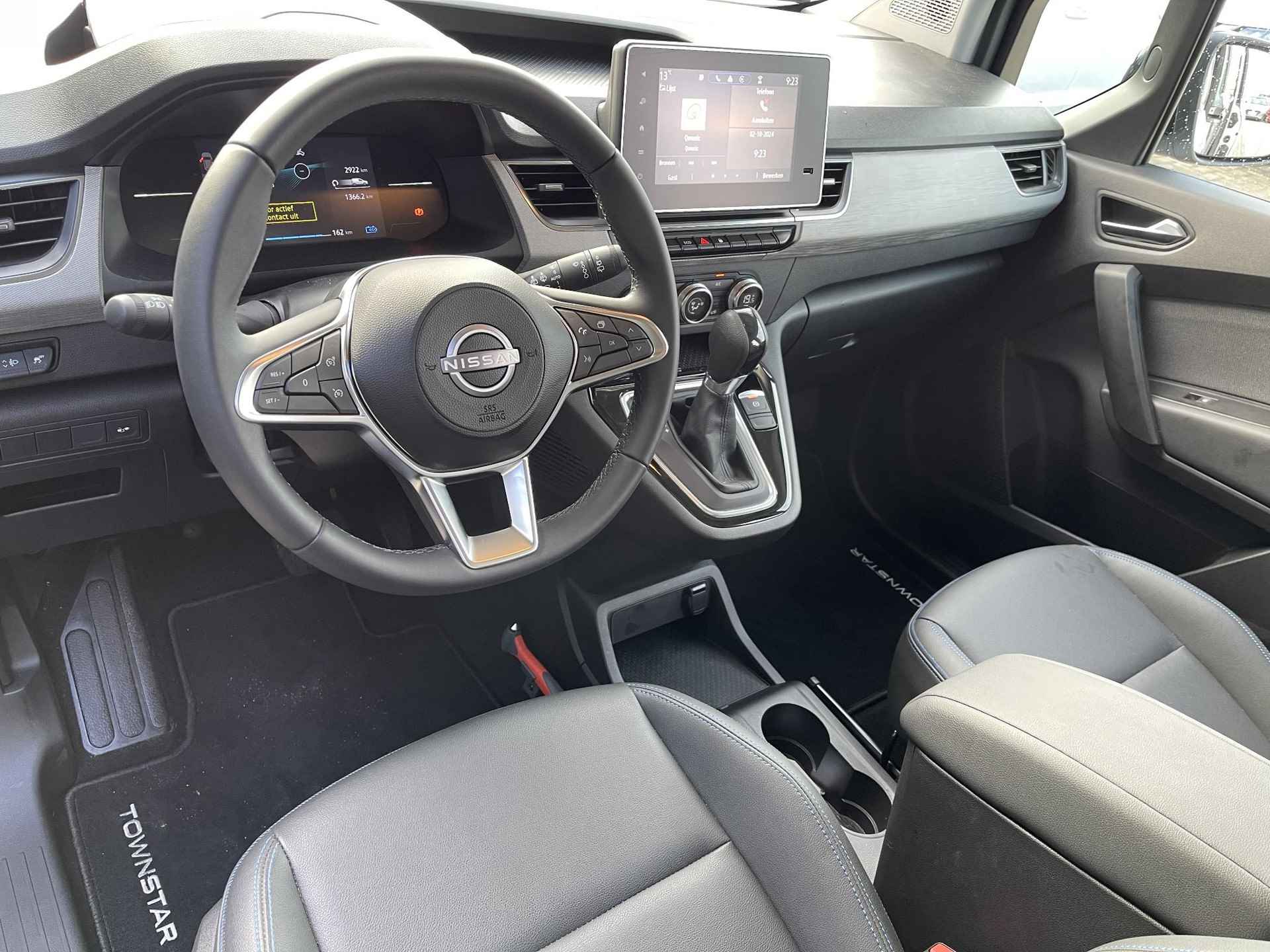 Nissan Townstar Evalia N-Connecta L2 45 kWh *€2.000 SUBSIDIE MOGELIJK!* 7-Persoons | Trekhaak | Camera | Apple Carplay/Android Auto | LED Koplampen | Rijklaarprijs incl BTW! - 10/26