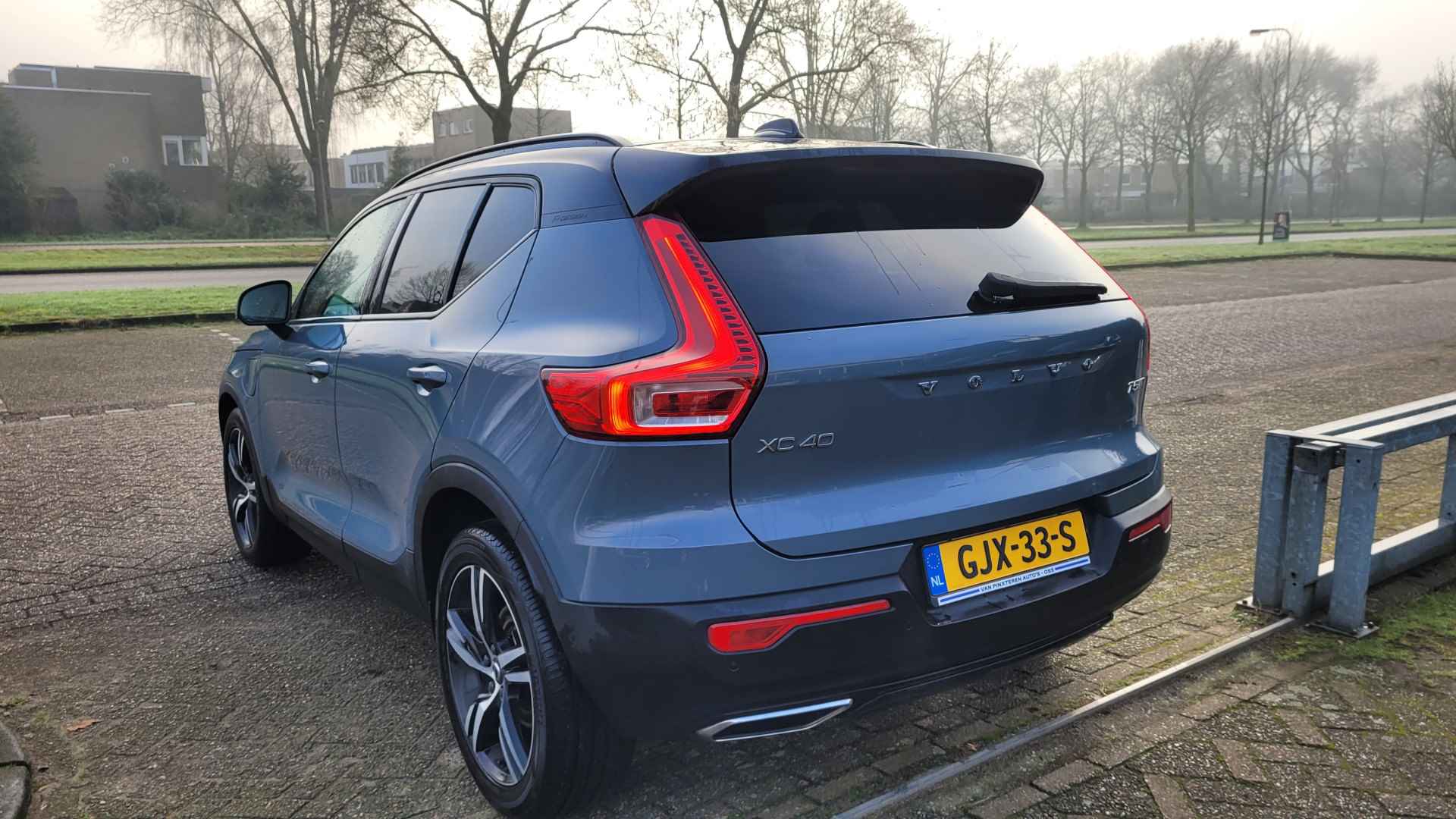 Volvo XC40 1.5 T5 Twin Engine R-Design /schuifdak - 5/24