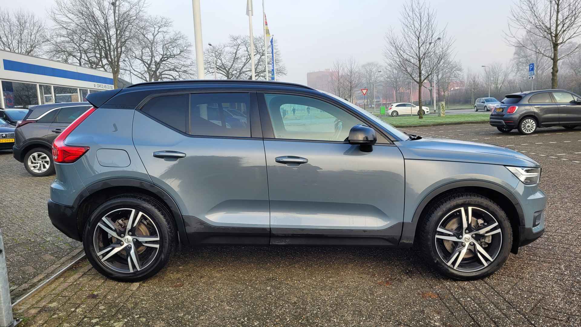 Volvo XC40 1.5 T5 Twin Engine R-Design /schuifdak - 8/24