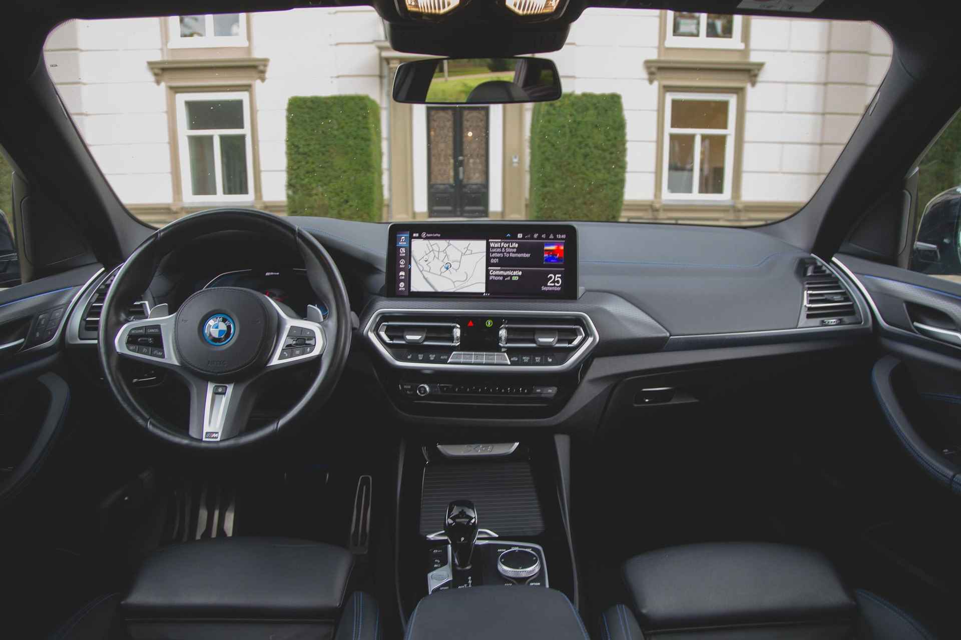 BMW X3 xDrive30e High Executive M-Sport LCI | Trekhaak | Pano | Laser | HUD - 3/71