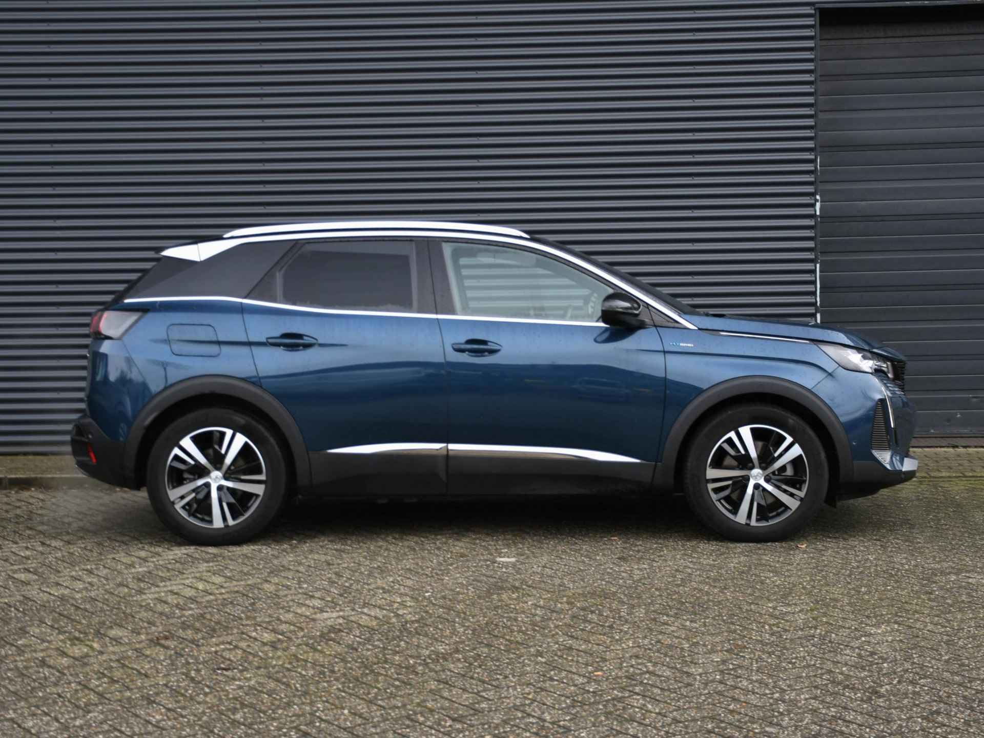 Peugeot 3008 GT 1.6 HYbrid 225pk Automaat 18''LM | FOCAL | ADAPT. CRUISE | PDC + CAM. | DAB | HALF LEDER-ALCANTARA - 3/33