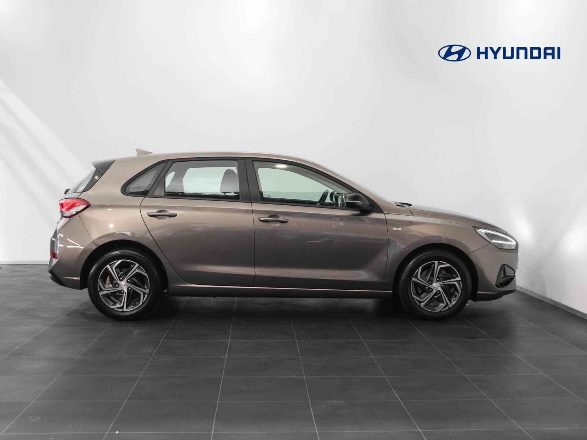 Hyundai i30 1.0 T-GDi MHEV Comfort Smart | Navigatie Full-Map | Camera | Apple Carplay/Android Auto | LED Koplampen | Keyless Entry | DAB | Rijklaarprijs! - 3/20