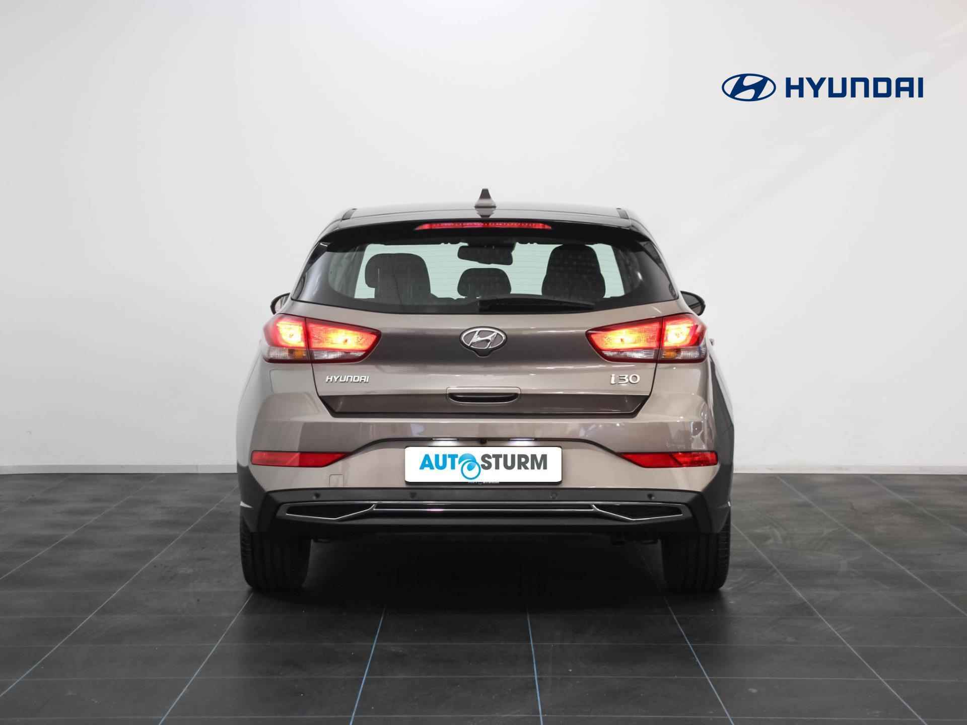 Hyundai i30 1.0 T-GDi MHEV Comfort Smart | Navigatie Full-Map | Camera | Apple Carplay/Android Auto | LED Koplampen | Keyless Entry | DAB | Rijklaarprijs! - 4/20