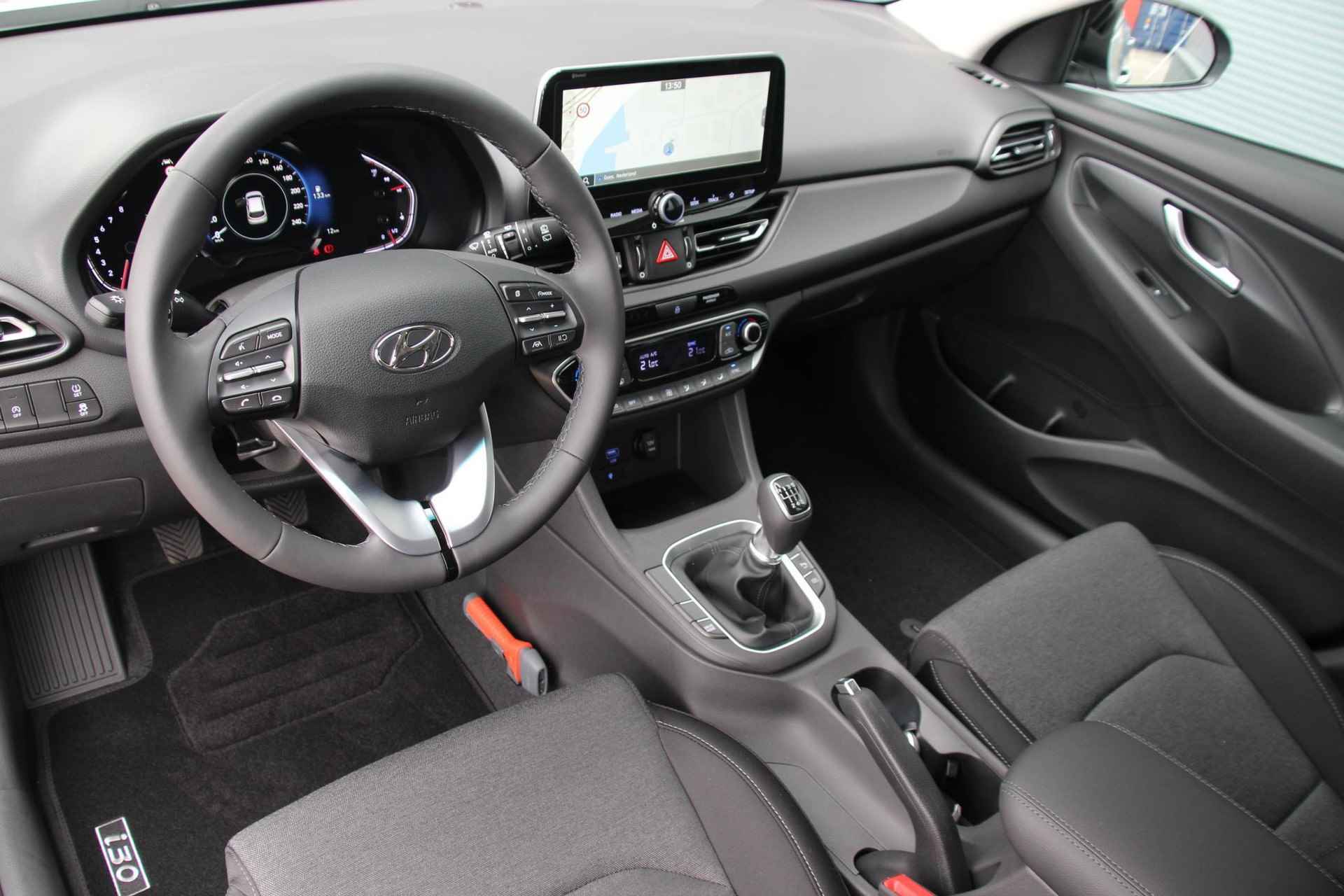 Hyundai i30 1.0 T-GDi MHEV Comfort Smart | Navigatie Full-Map | Camera | Apple Carplay/Android Auto | LED Koplampen | Keyless Entry | DAB | Rijklaarprijs! - 7/20