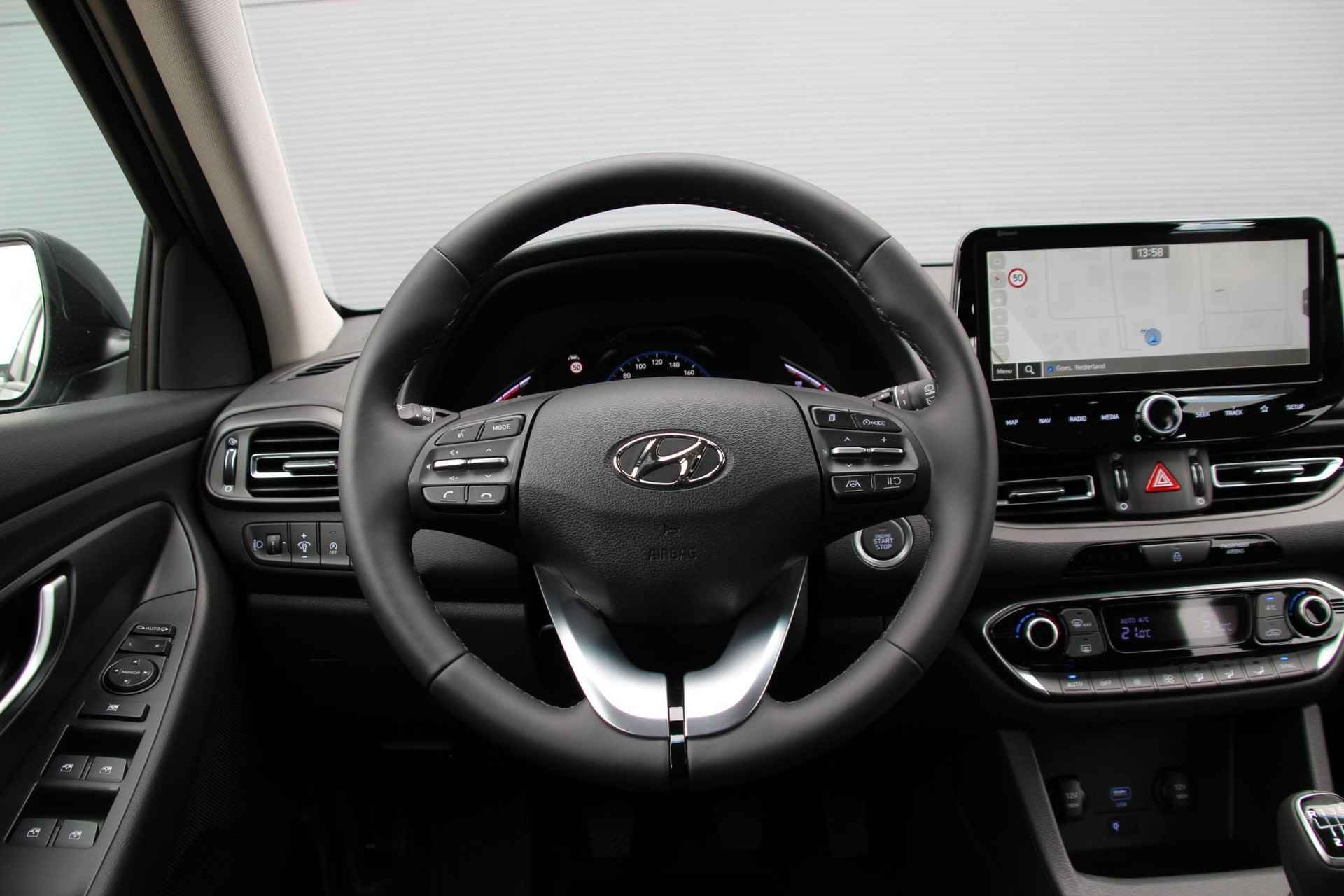 Hyundai i30 1.0 T-GDi MHEV Comfort Smart | Navigatie Full-Map | Camera | Apple Carplay/Android Auto | LED Koplampen | Keyless Entry | DAB | Rijklaarprijs! - 9/20