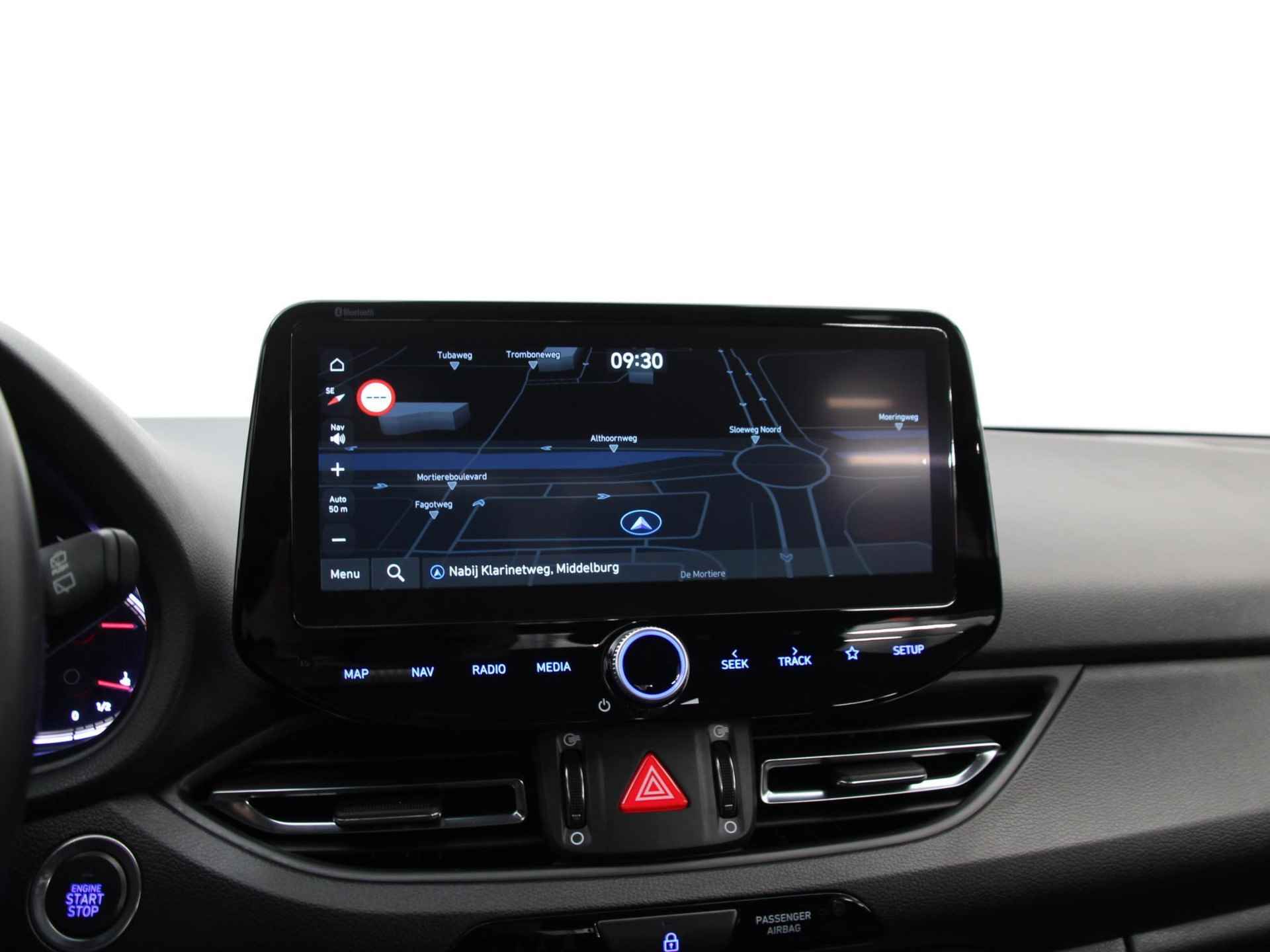 Hyundai i30 1.0 T-GDi MHEV Comfort Smart | Navigatie Full-Map | Camera | Apple Carplay/Android Auto | LED Koplampen | Keyless Entry | DAB | Rijklaarprijs! - 11/20