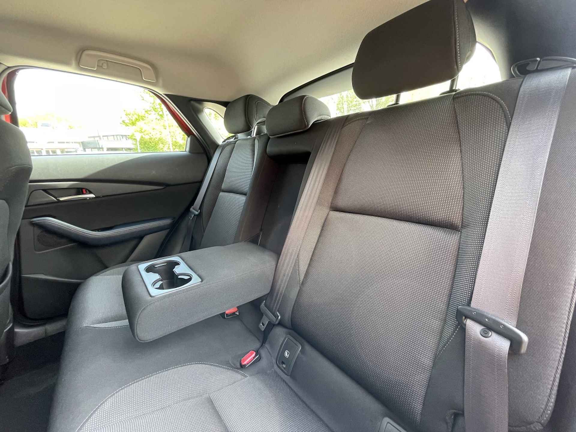 Mazda CX-30 2.0 SA-X Comfort | Trekhaak | Camera | Navi | Stoel/stuurverwarm - 24/33