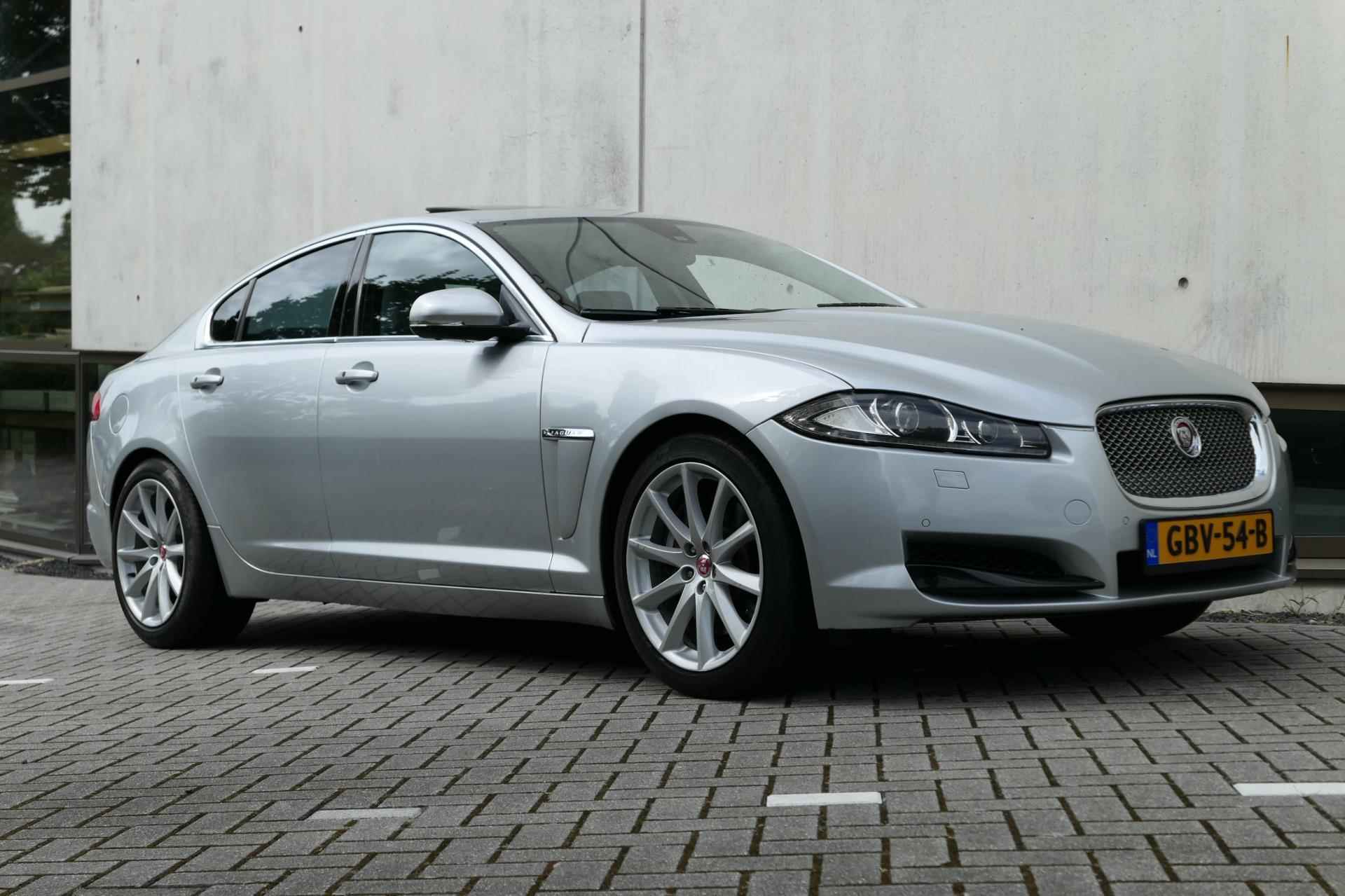 Jaguar XF 2.0 Turbo Premium Schuifdak Meridian Leder Cruise - 8/26