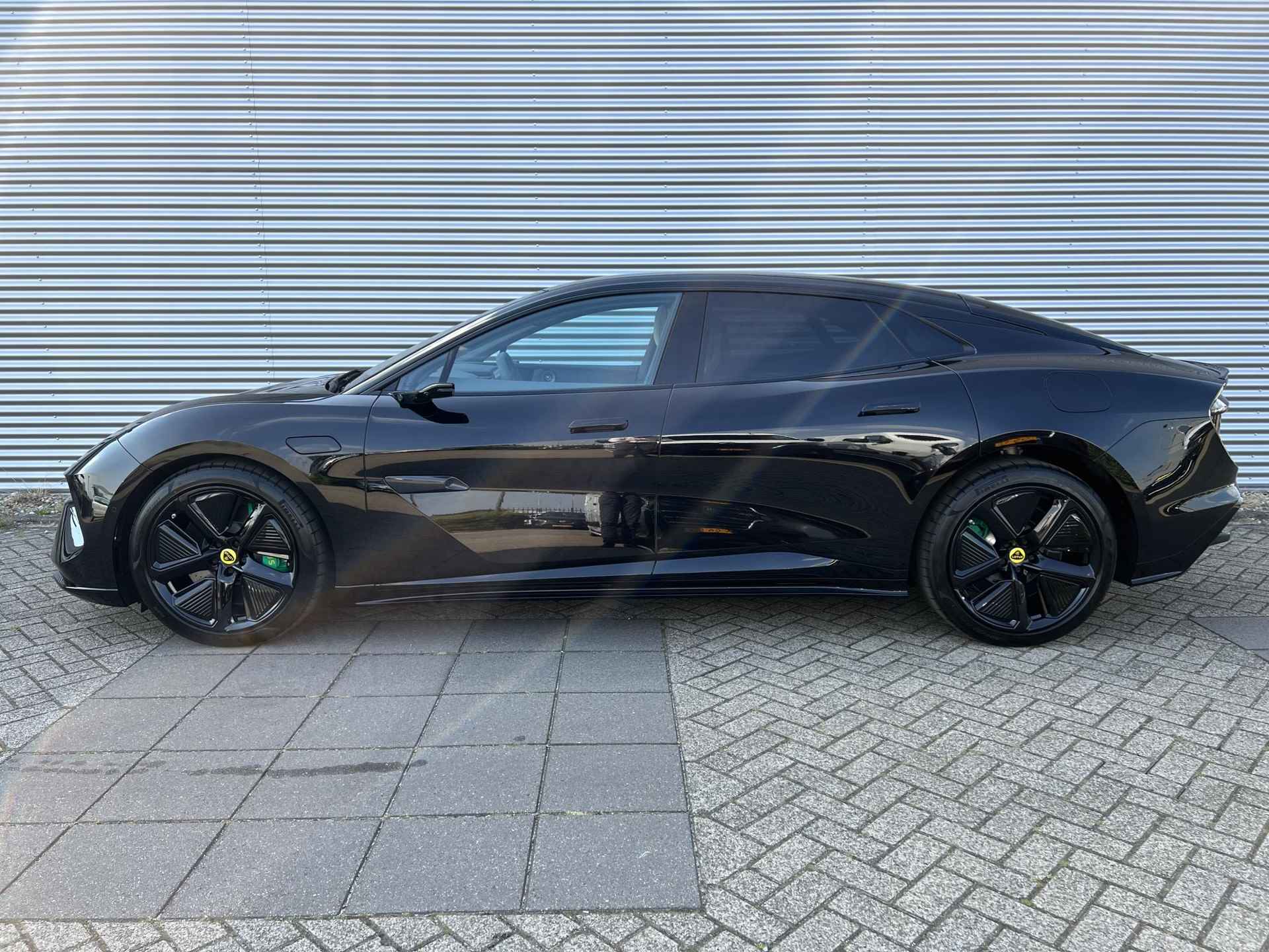 Lotus Emeya S | 21" velgen | Trekhaak | Carbon pakket | Snelweg hulppakket | Intelligent glazen dak - 9/19