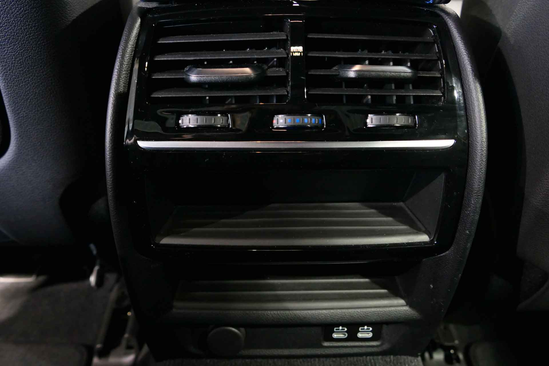 BMW 5 Serie 530e iPerformance High Executive - M-PAKKET, Automaat, Camera, (Verwarmde) Sportstoelen - 15/65