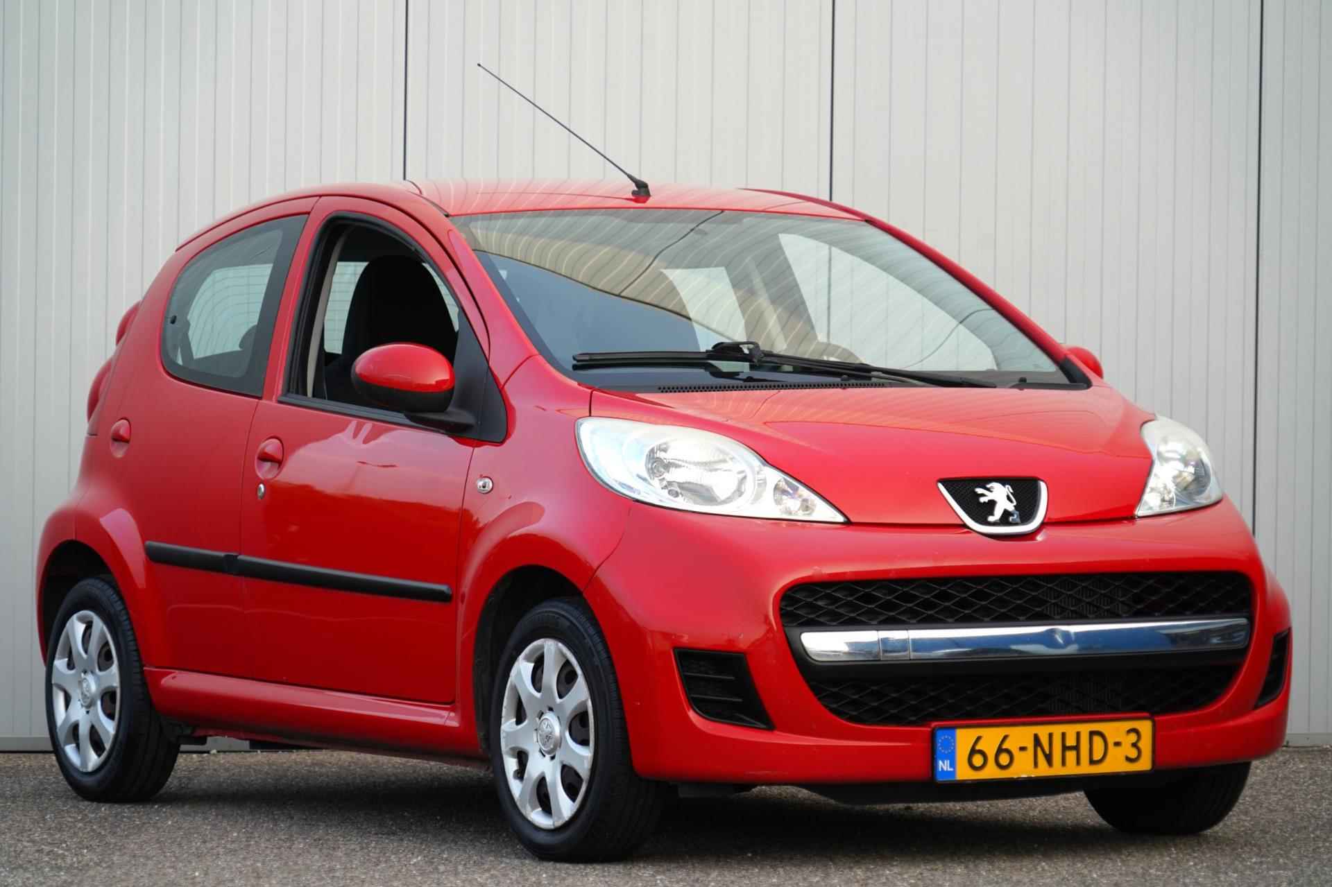 Peugeot 107 1.0-12V XS / 5-Deurs / NL-Auto / Radio-CD / Elek. Ramen / 181dkm NAP - 25/32