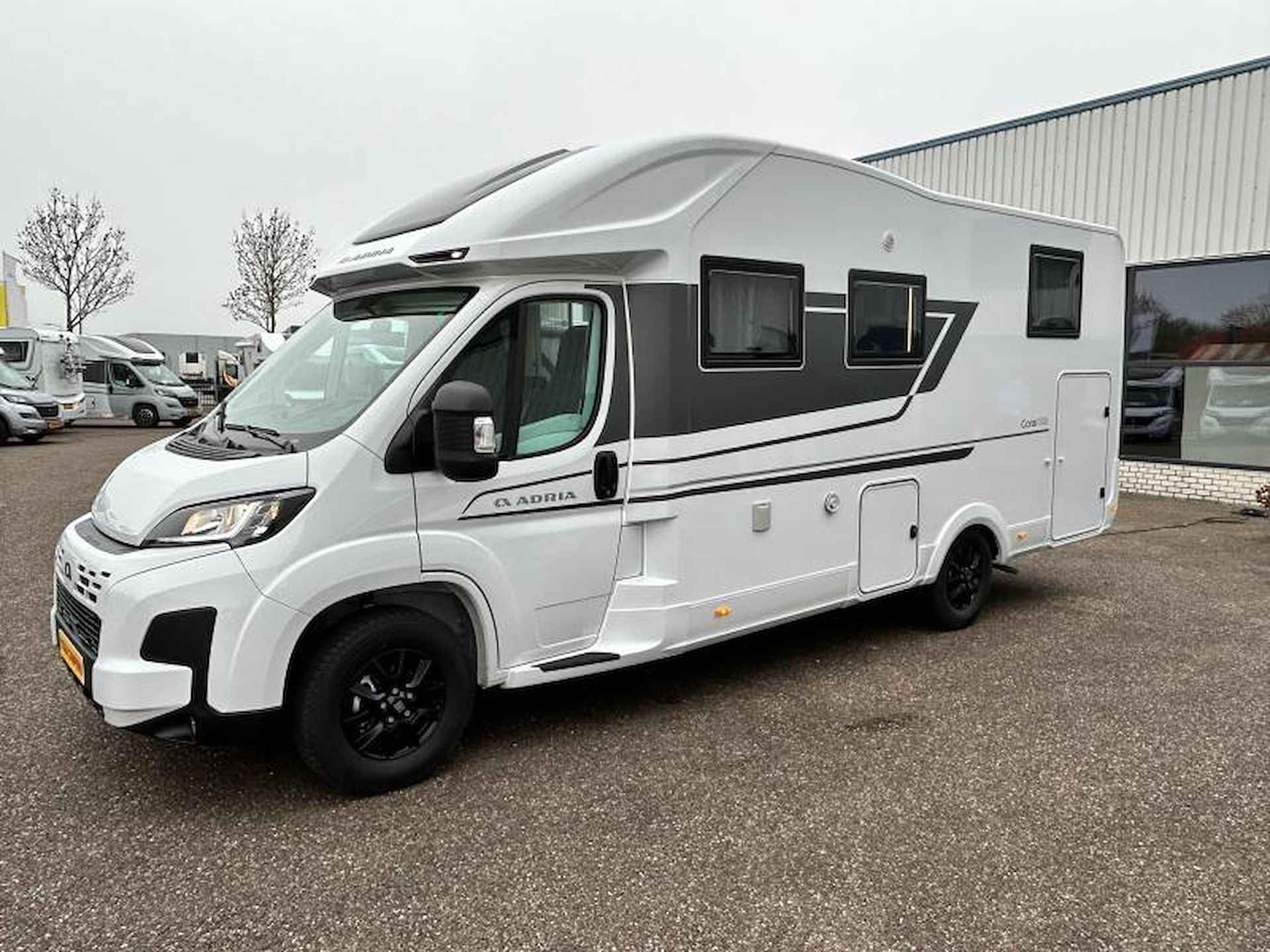 Adria Coral Axess 650 DL Benelux Edition 2025 - 4/22