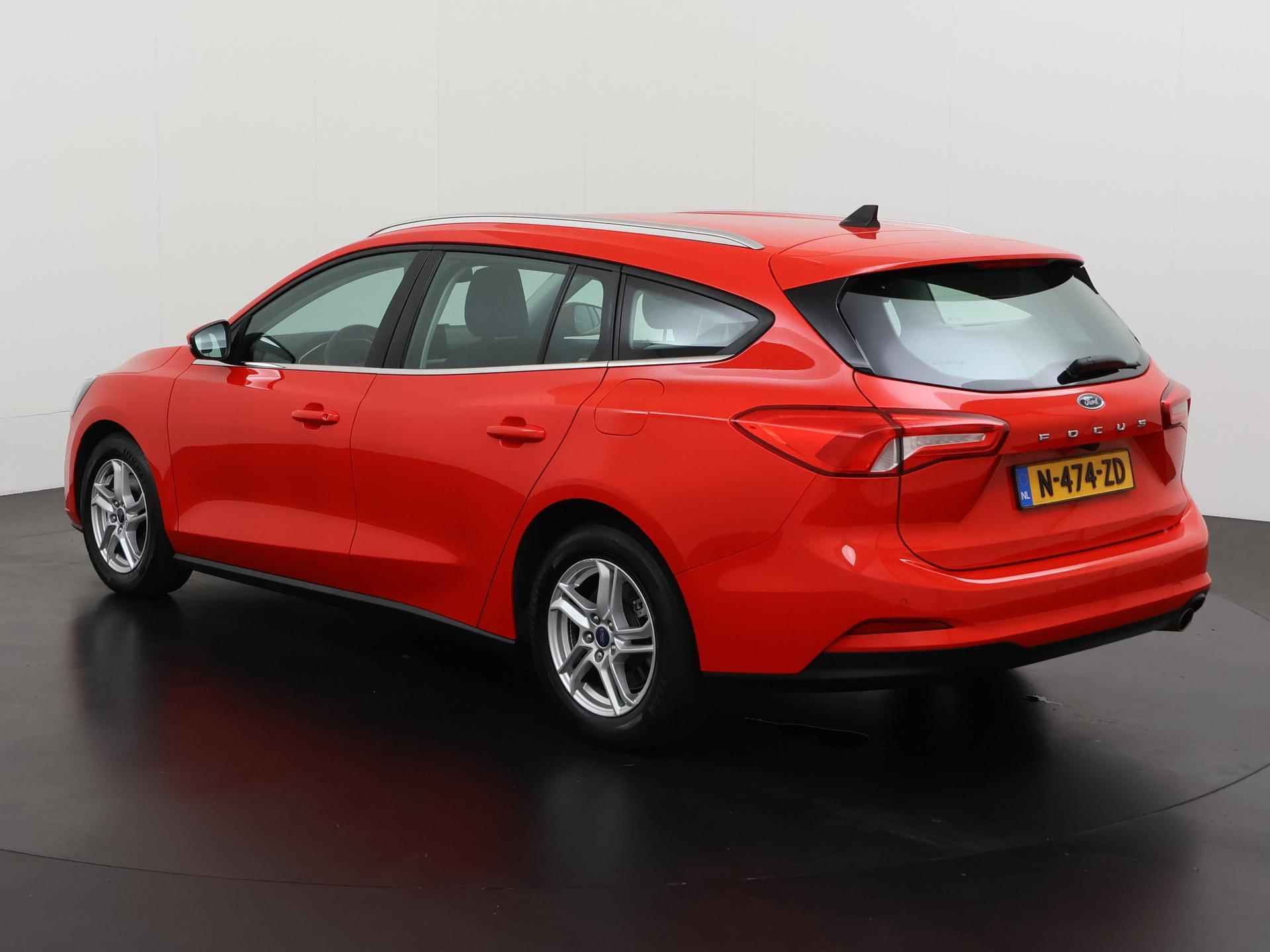 Ford Focus Wagon 1.0 EcoBoost Trend Edition Business | Camera | Navigatie | Zondag Open! - 6/30