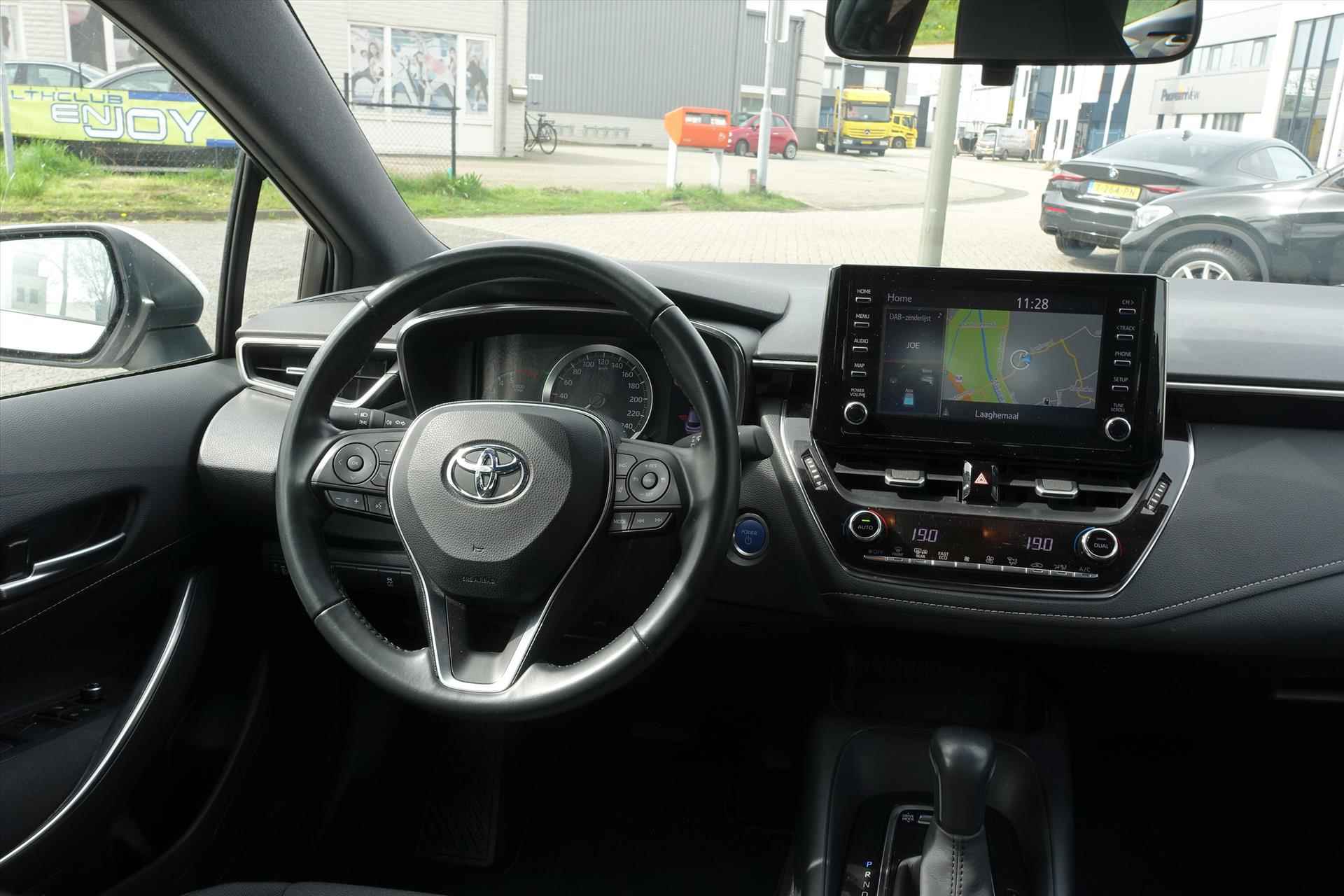 Toyota Corolla Touring Sports 1.8 Hybrid 122pk CVT Active | NAVI | CAMERA | LED | ECC - 12/26