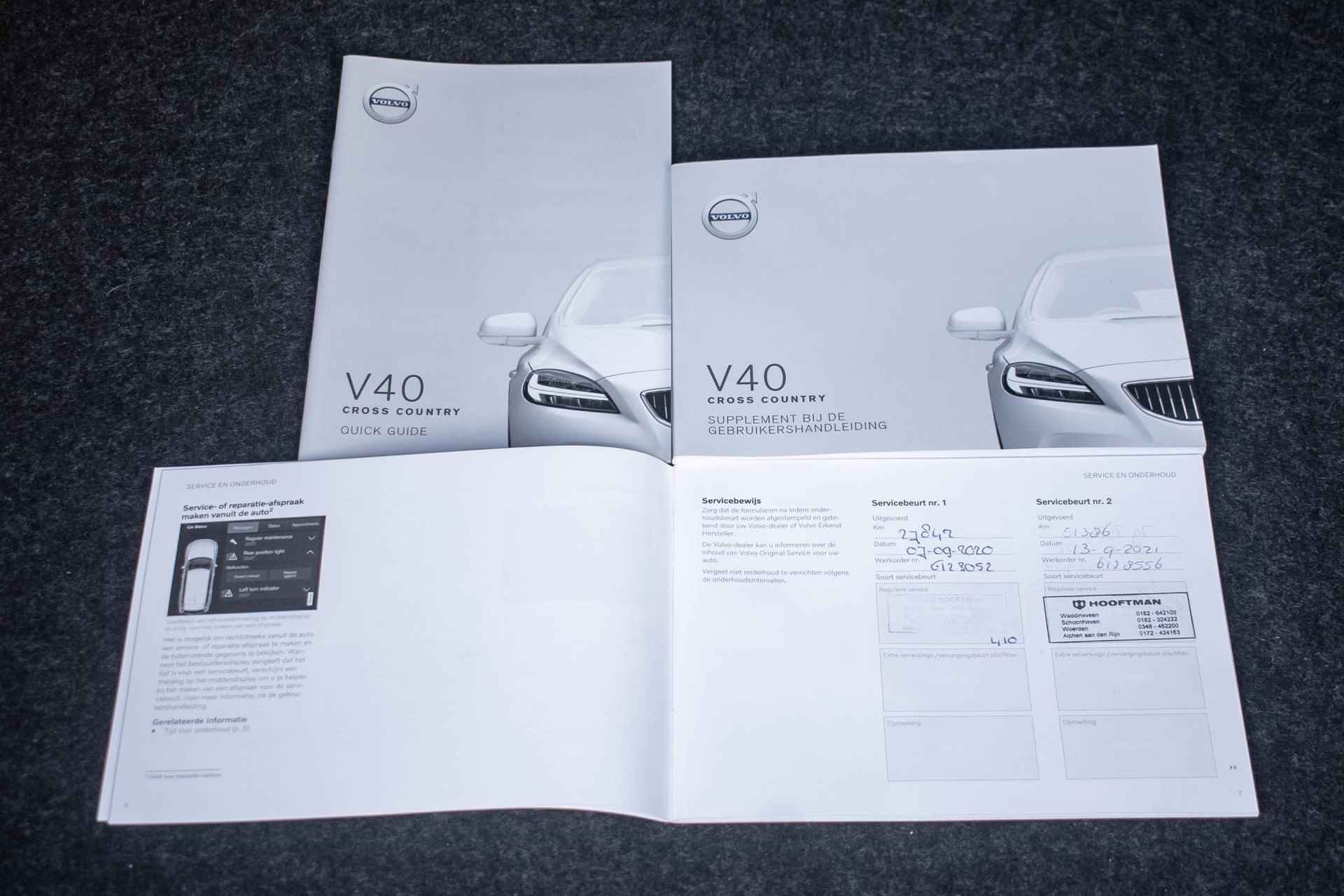 Volvo V40 Cross Country T3 Automaat  Polar+ Luxury | Panoramadak | Harman Kardon Audio | Lederen interieur | Park Assist voor en achter | Alarmklasse 3 | Parkeerverwarming - 27/31