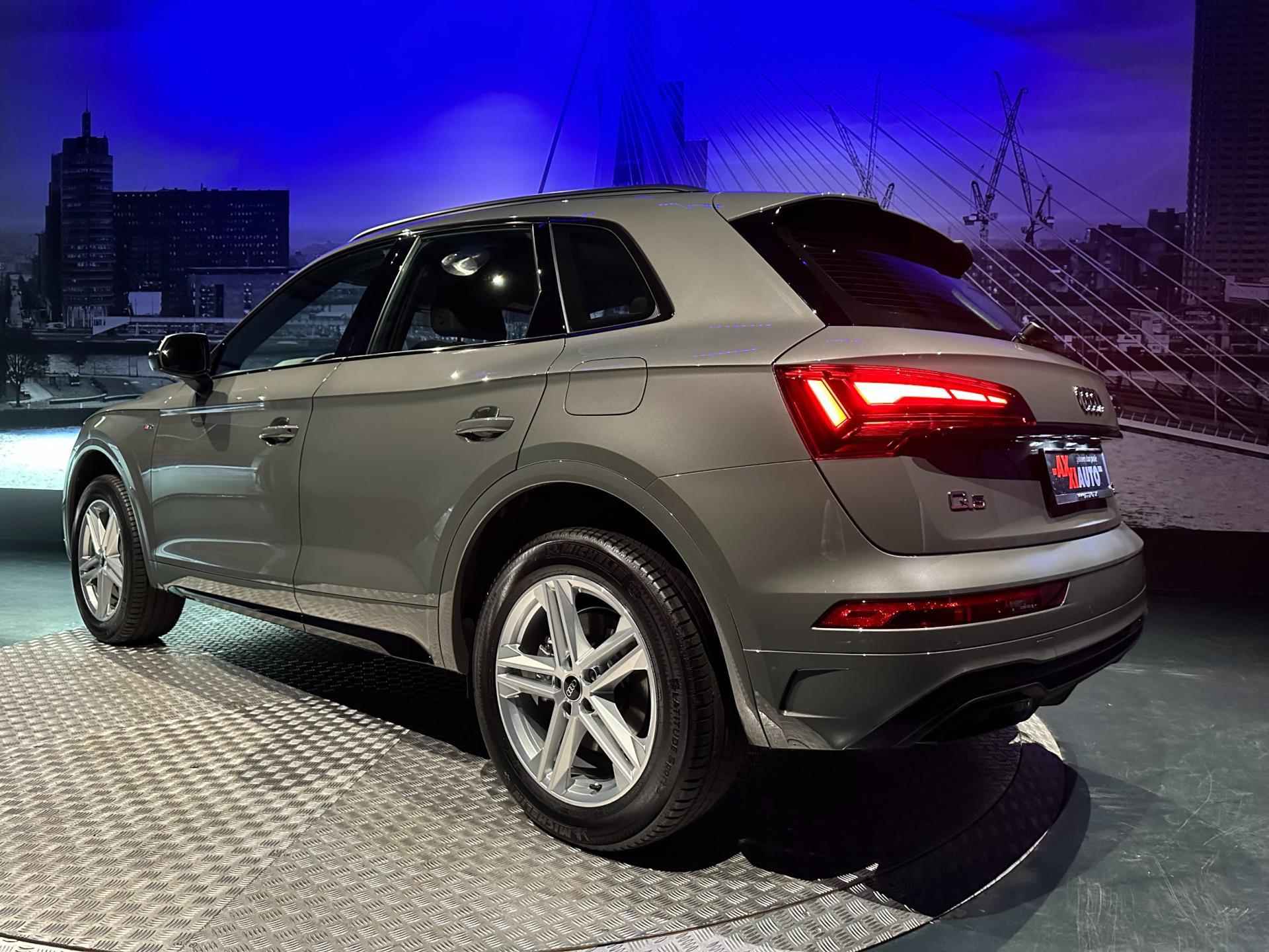 Audi Q5 50 TFSI e S edition Competition *Keyless*Camera*ChronosGrey*NIEUW* € 10.000,- korting! - 29/36