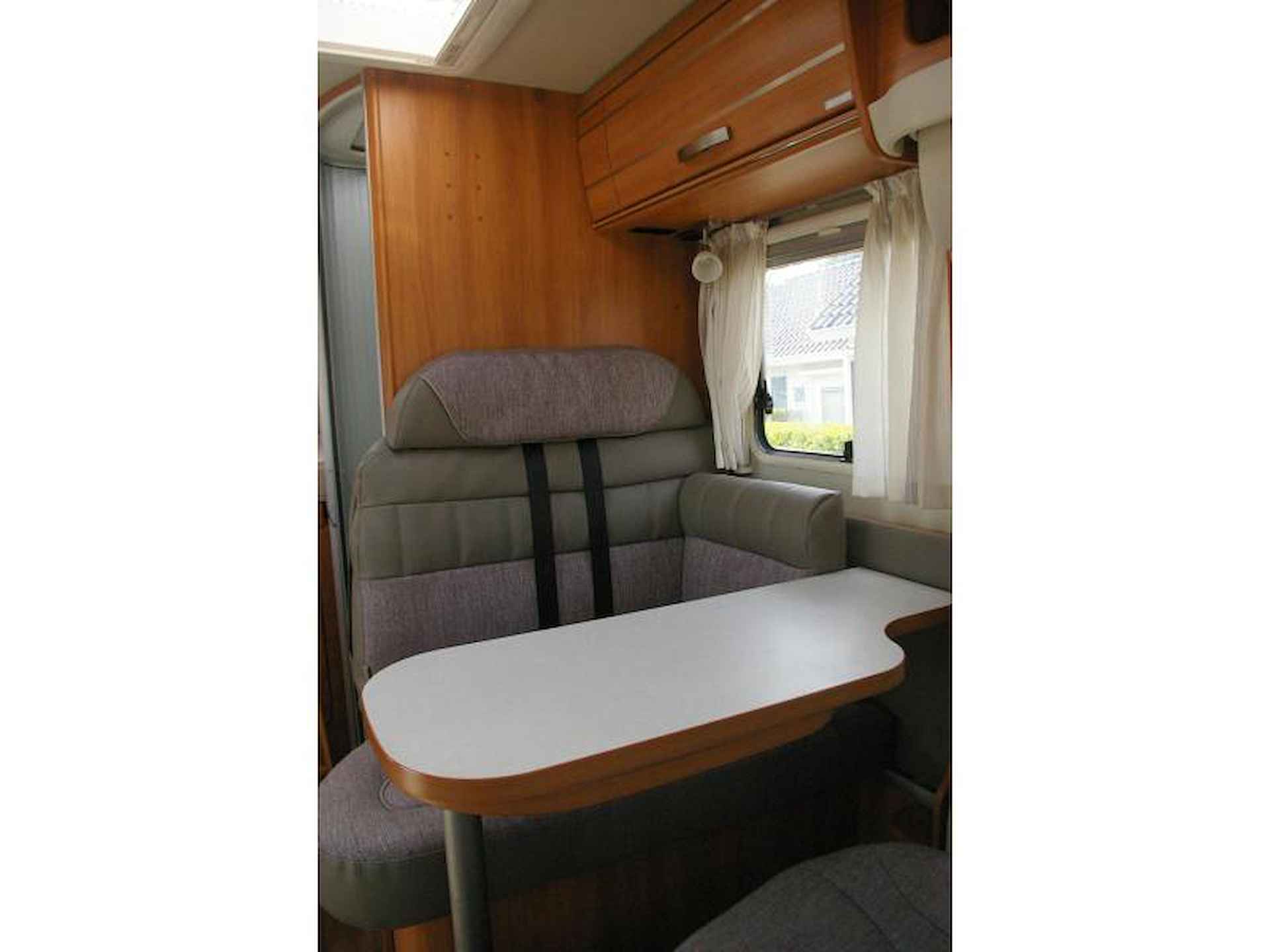 Hymer Van 314 Dwarsbed, zeer compa - 11/15