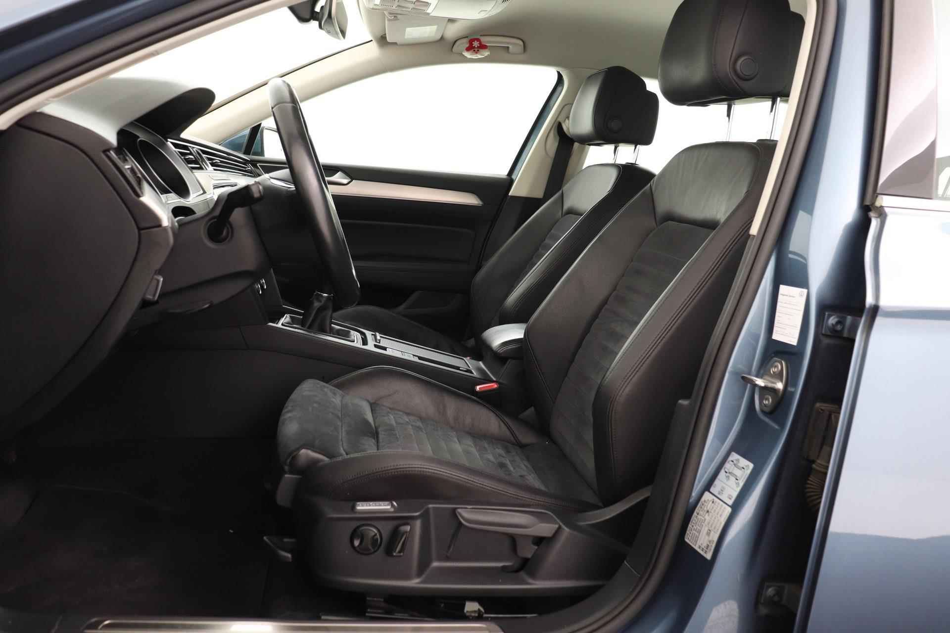 Volkswagen Passat Variant 1.4 TSI ACT Highline | Org NL | Adap. Cruise | Navigatie | Stoelverwarming | Sportstoelen | - 3/49