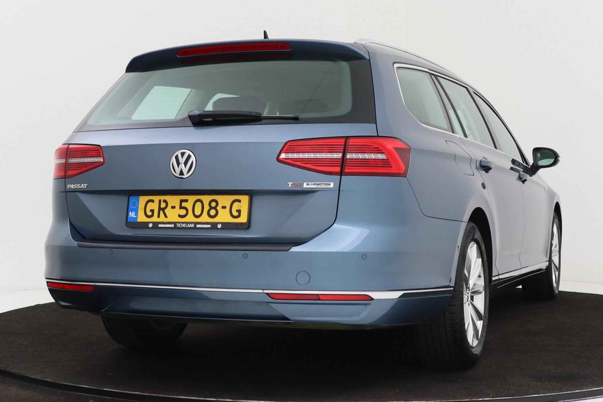 Volkswagen Passat Variant 1.4 TSI ACT Highline | Org NL | Adap. Cruise | Navigatie | Stoelverwarming | Sportstoelen | - 10/49